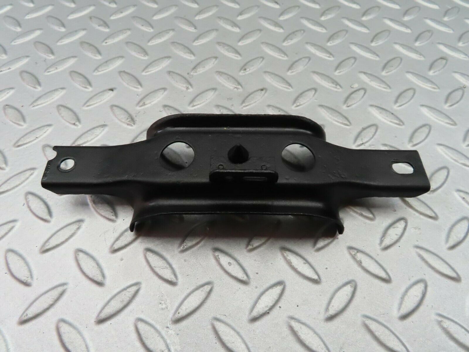 7212 Mercedes-Benz C107 350SLC Coupe Cardan Shaft Drive Shaft Bracket