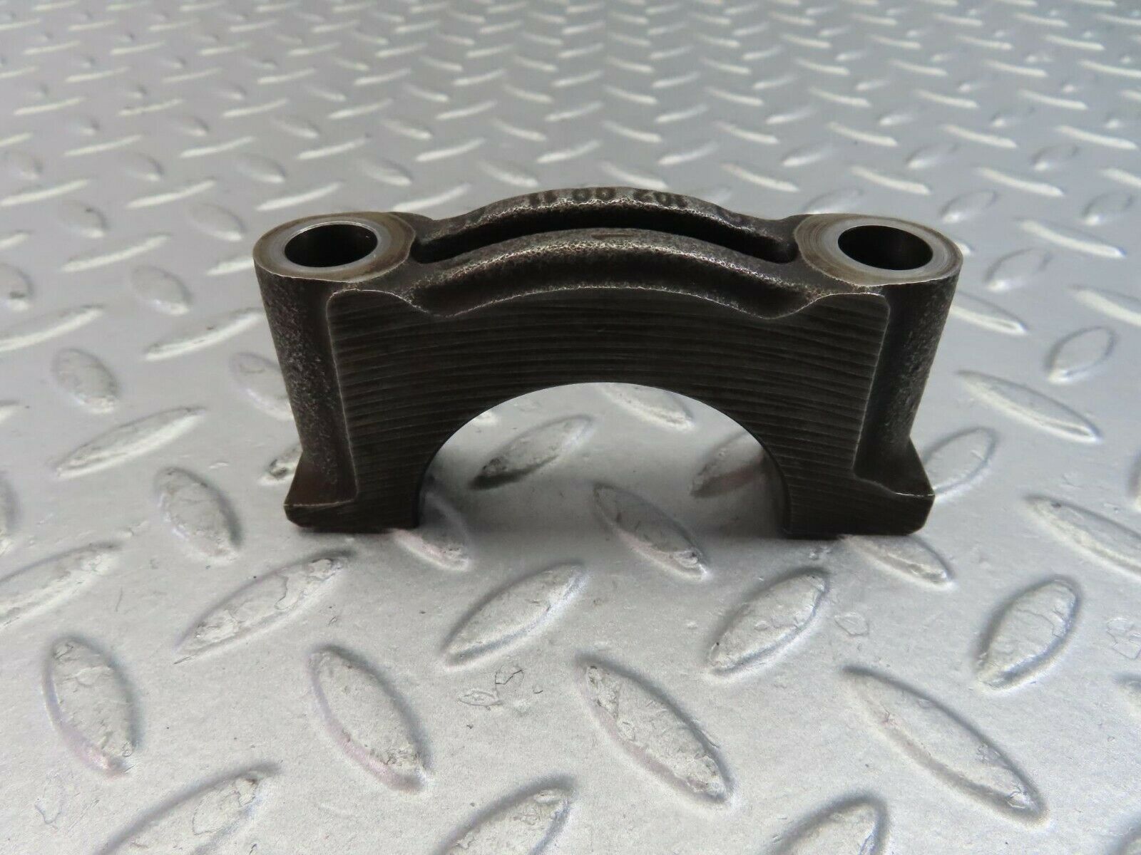 10130 Mercedes-Benz C123 230CE Coupe Crankshaft Bearing Holder Block 1020011