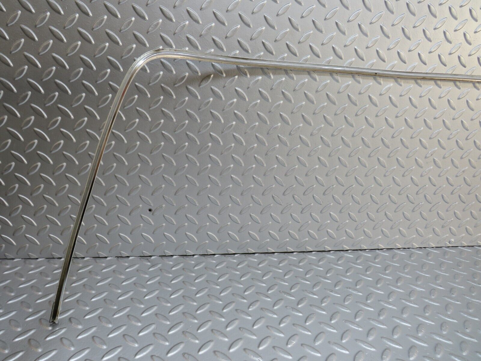 40491 Mercedes-Benz W110 230 Front Windscreen Chrome Frame