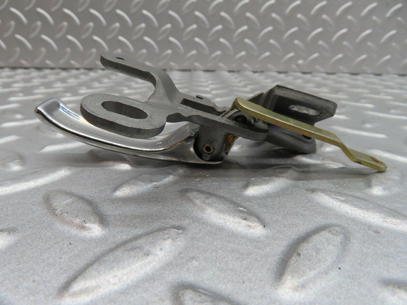 14203 Mercedes-Benz W116 350SE Left Interior Door Handle Chrome 1157660119