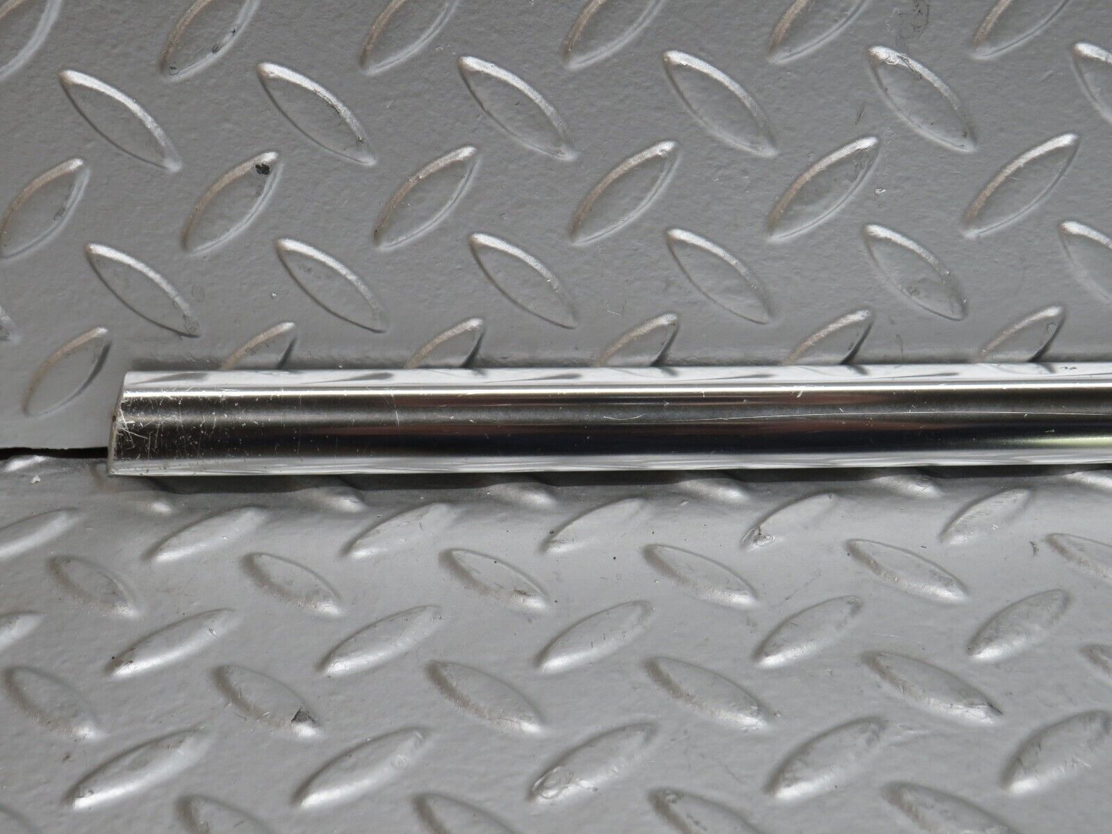 28526 Mercedes-Benz S123 240D Wagon Rear Right Chrome Moulding Trim