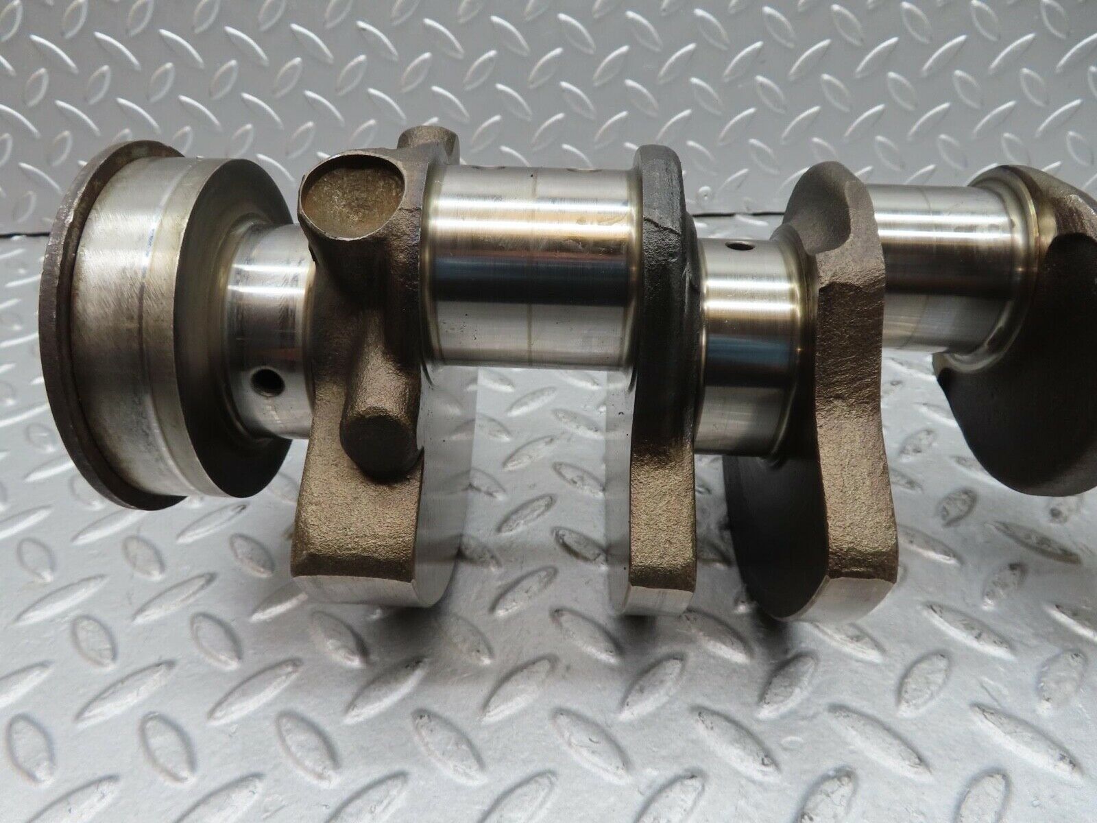 16531 Mercedes-Benz C107 350SLC Coupe Crankshaft