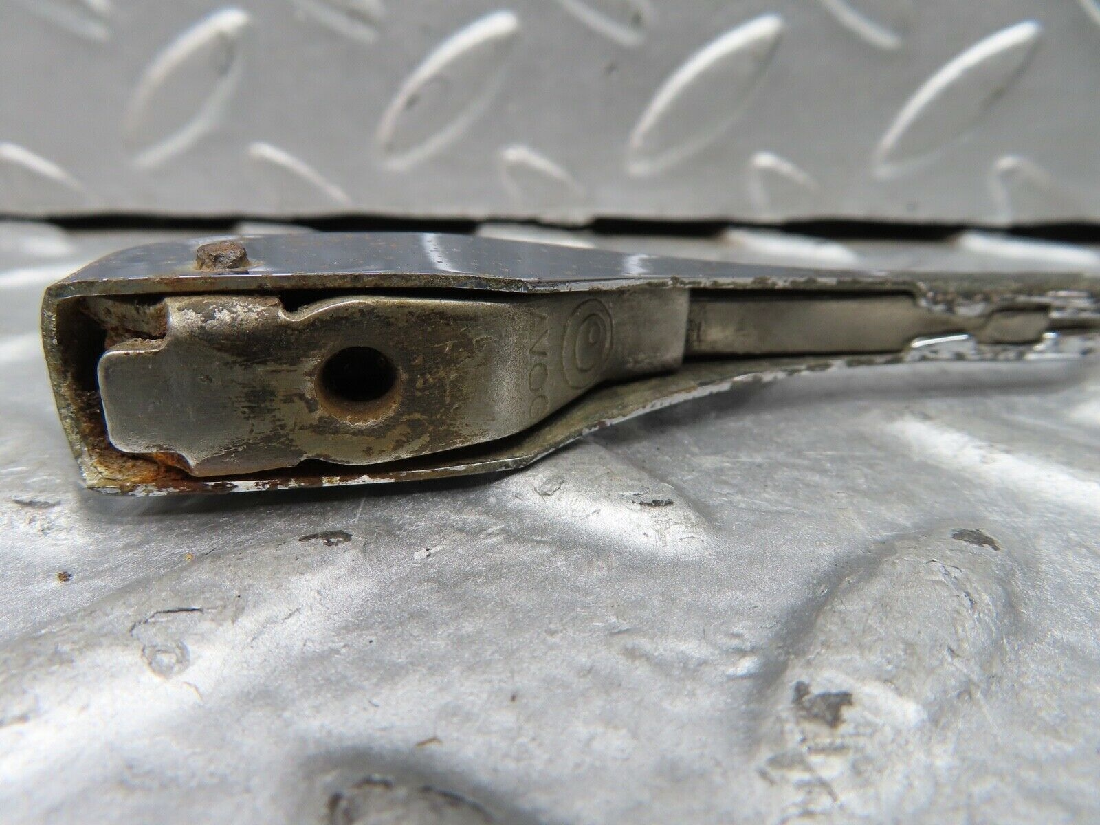 18683 Mercedes-Benz W120 W121 Ponton Wiper Arm