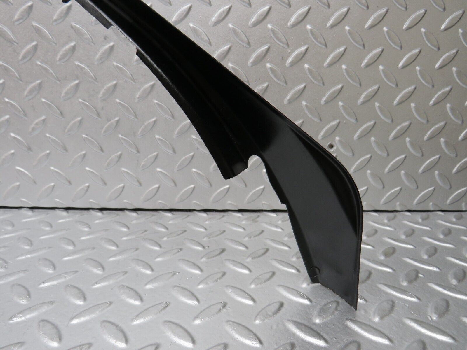 35297 Mercedes-Benz W124 Front Right Door Window Frame Trim 1247250271