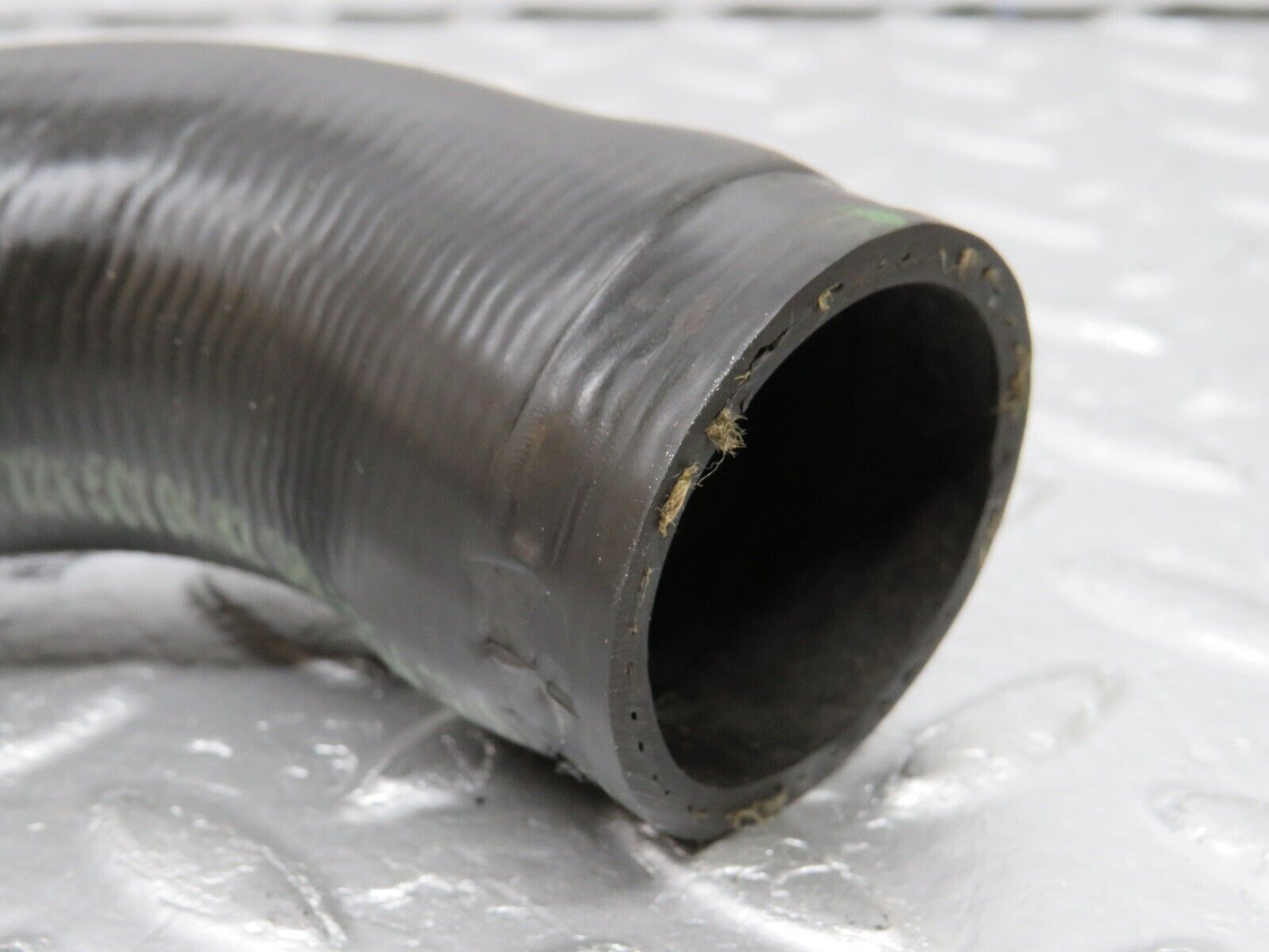 34090 Mercedes-Benz W124 260E Coolant Hose Hose Pipe 2x 1245013382 1245019482