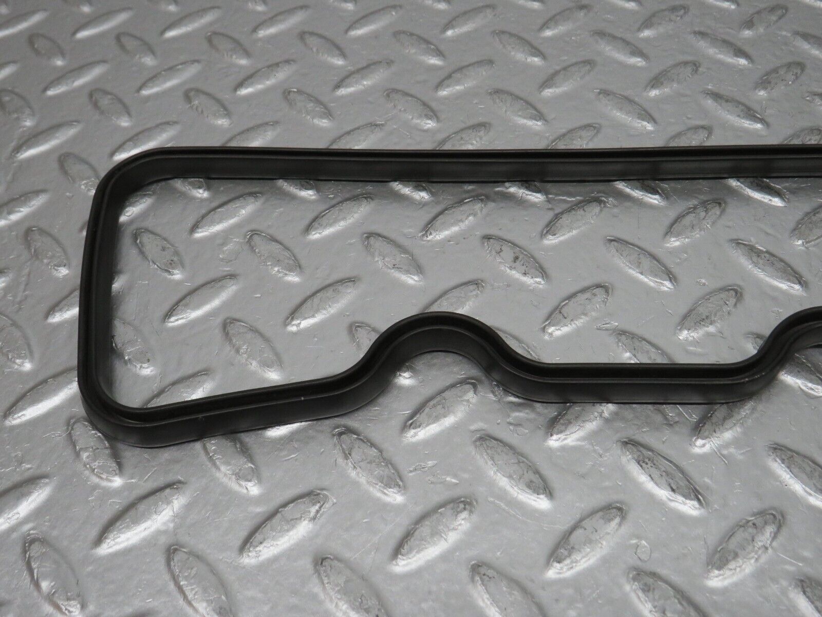 0109 Mercedes-Benz W116 350SE Valve Cover Gasket 1160161321