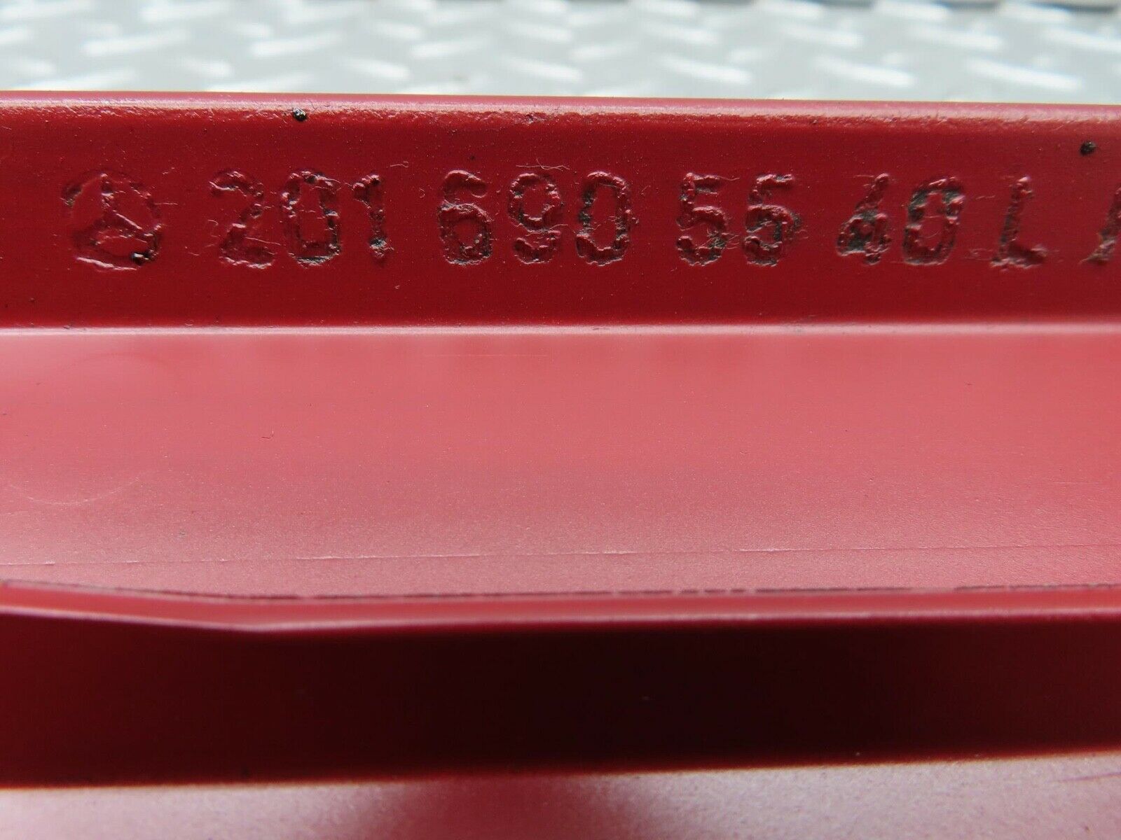 14630 Mercedes-Benz W201 190E Front Left Door Moulding Trim Red 2016905540