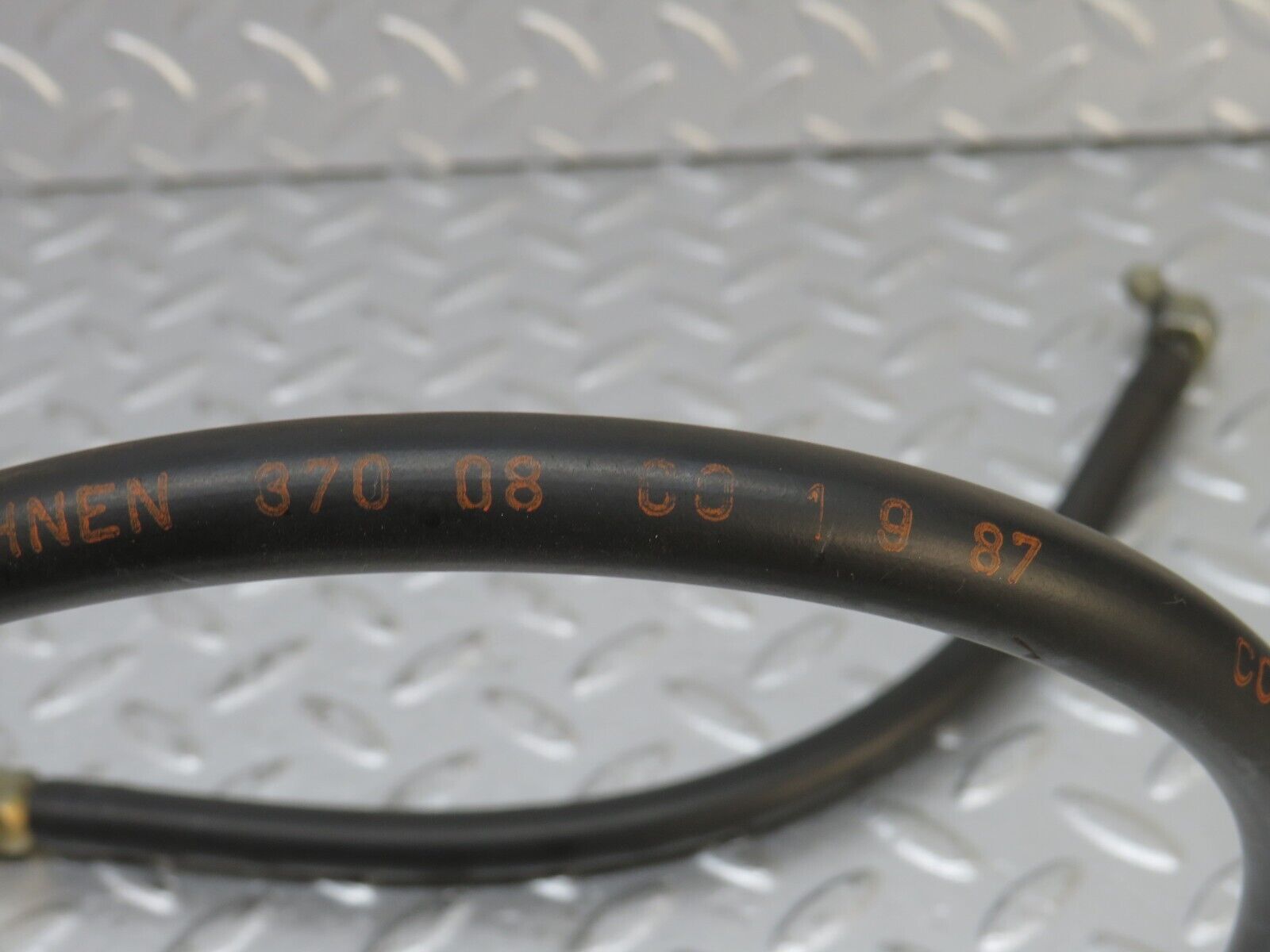 33800 Mercedes-Benz W201 190E 2.0L Fuel Hose Pipe