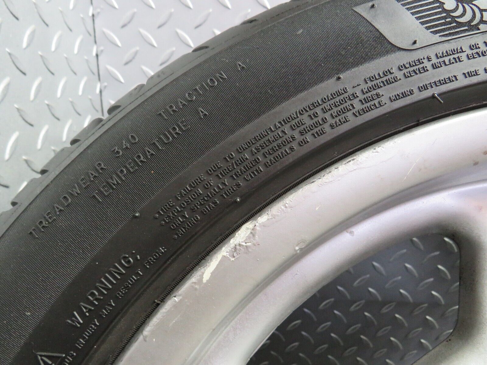 38022 Mercedes-Benz C126 Alloy Wheel Set 8Jx18 H2 ET37