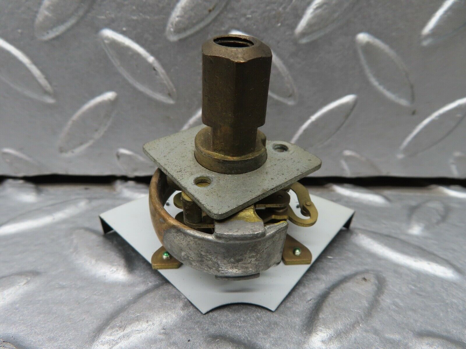 18346 Mercedes-Benz W115 Oil Pressure Gauge