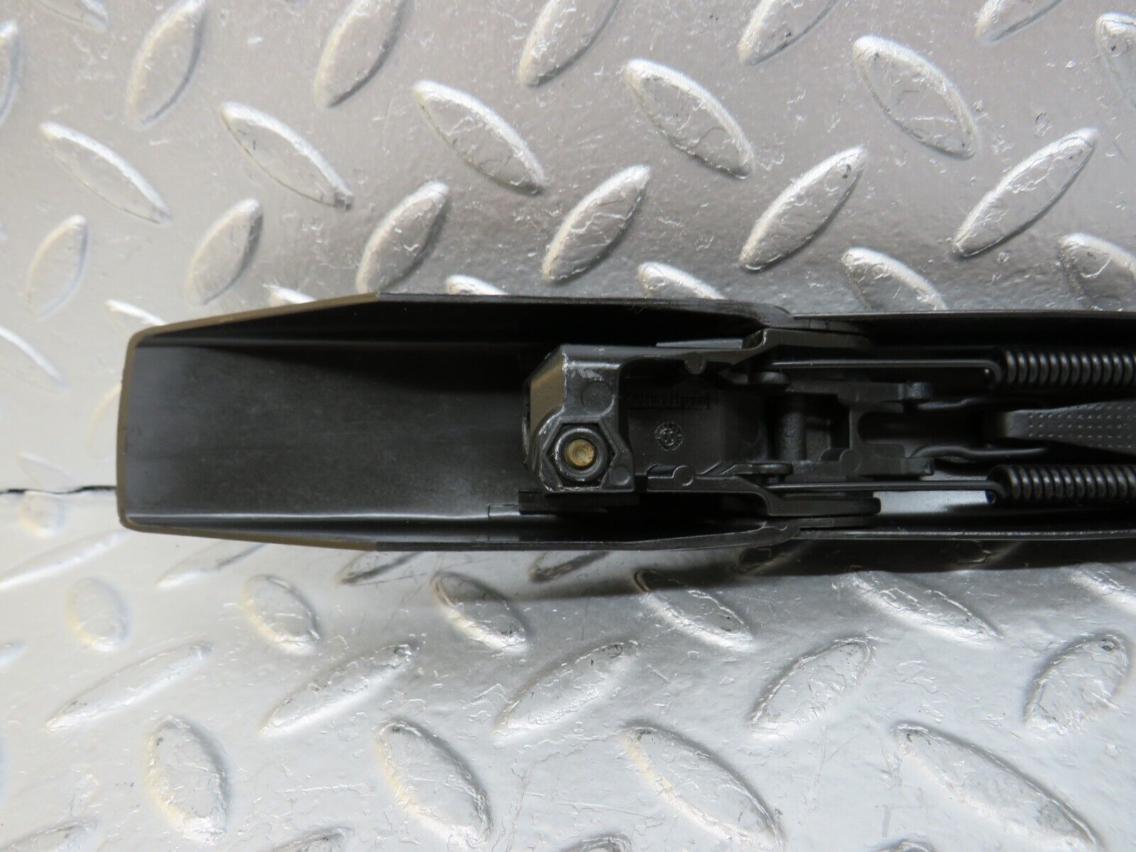 34859 Mercedes-Benz W210 320E Front Windscreen Wiper Arm