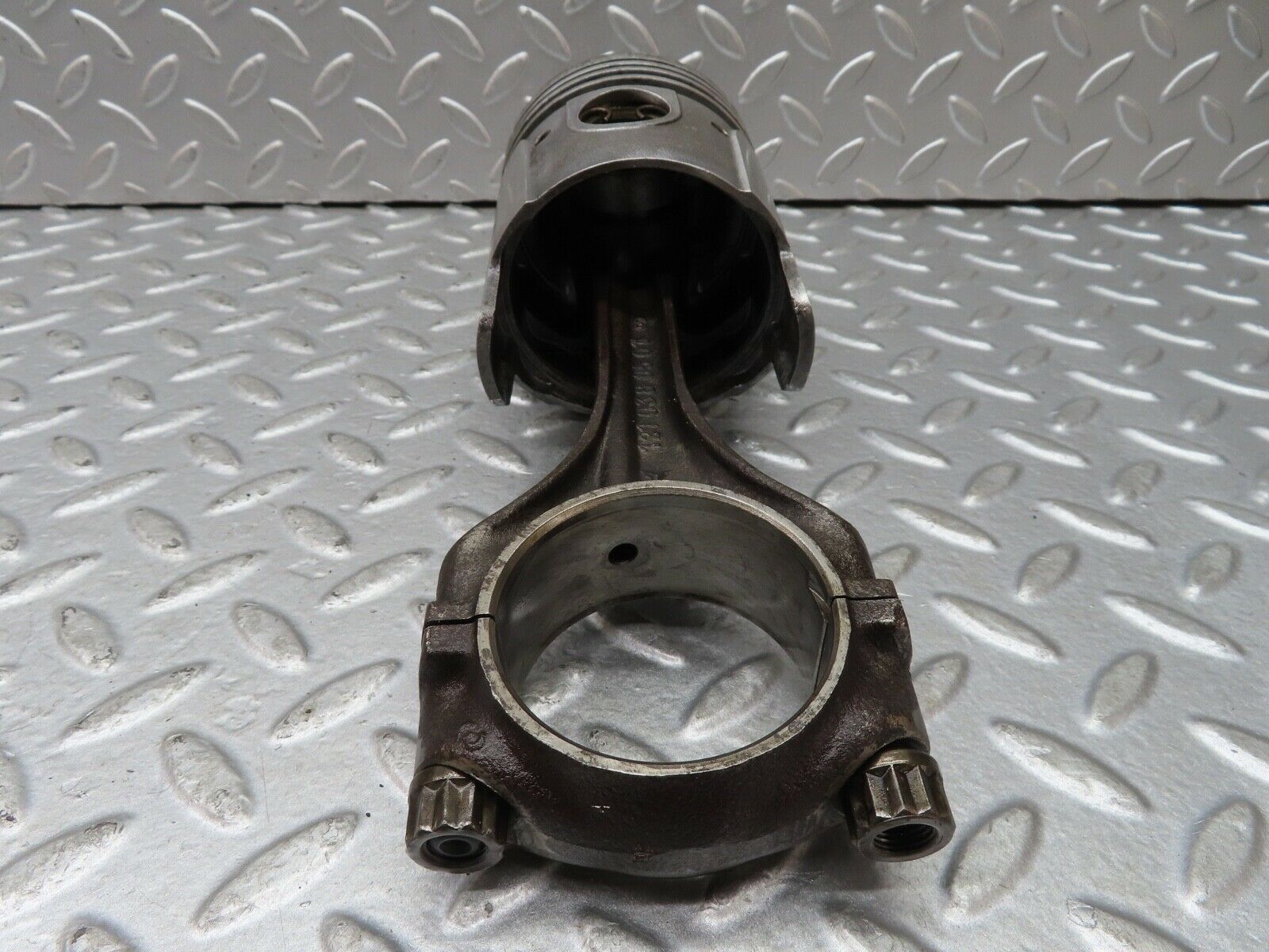 18970 Mercedes-Benz W121 190b Ponton Piston With Connecting Rod 84.97 mm