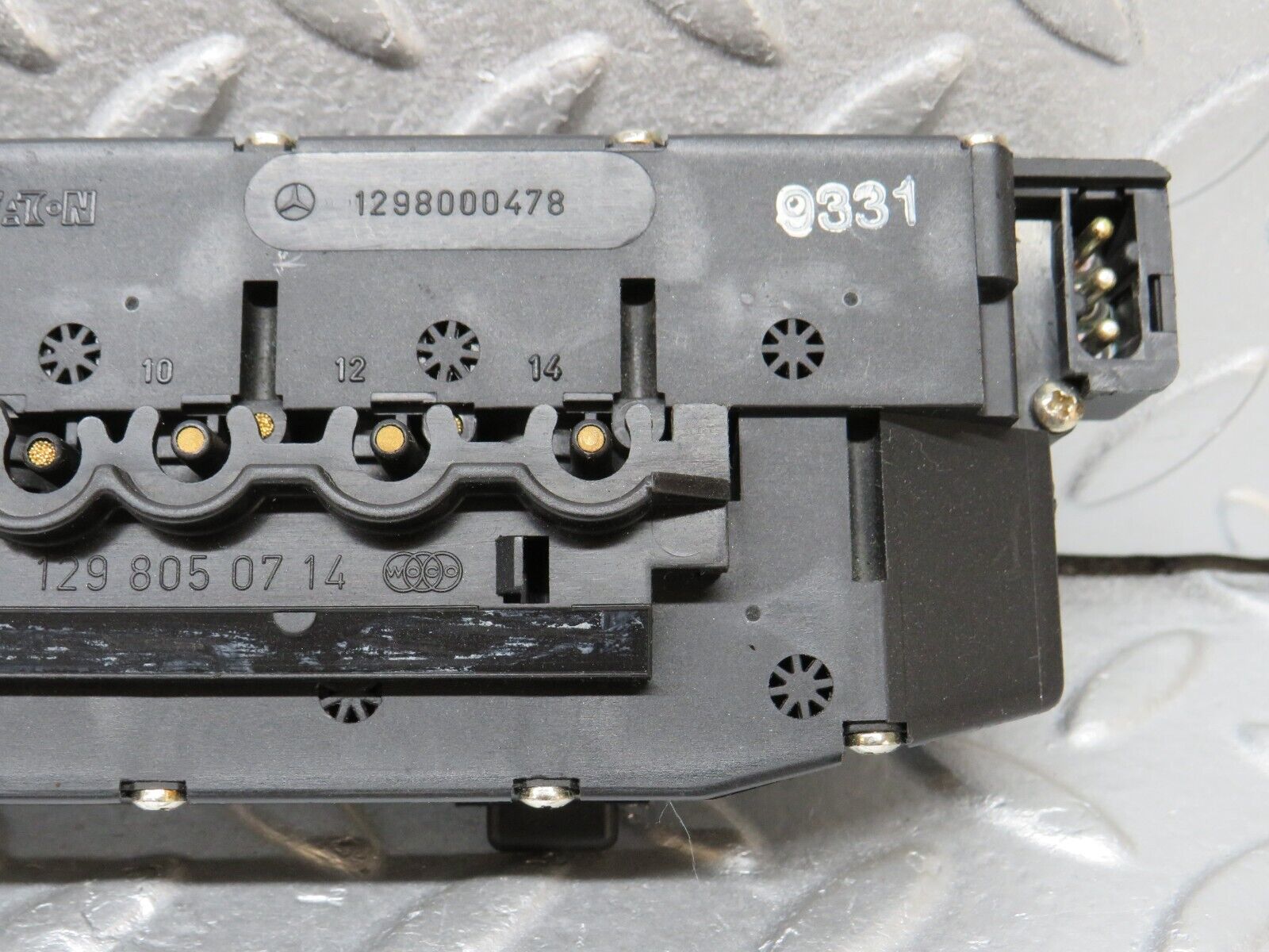 39505 Mercedes-Benz R129 320SL Coupe Heater Module Valve 1298000478