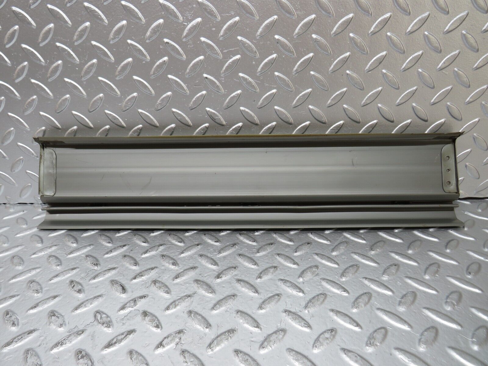 26279 Mercedes-Benz W116 450SE Rear Left Door Sill Grey