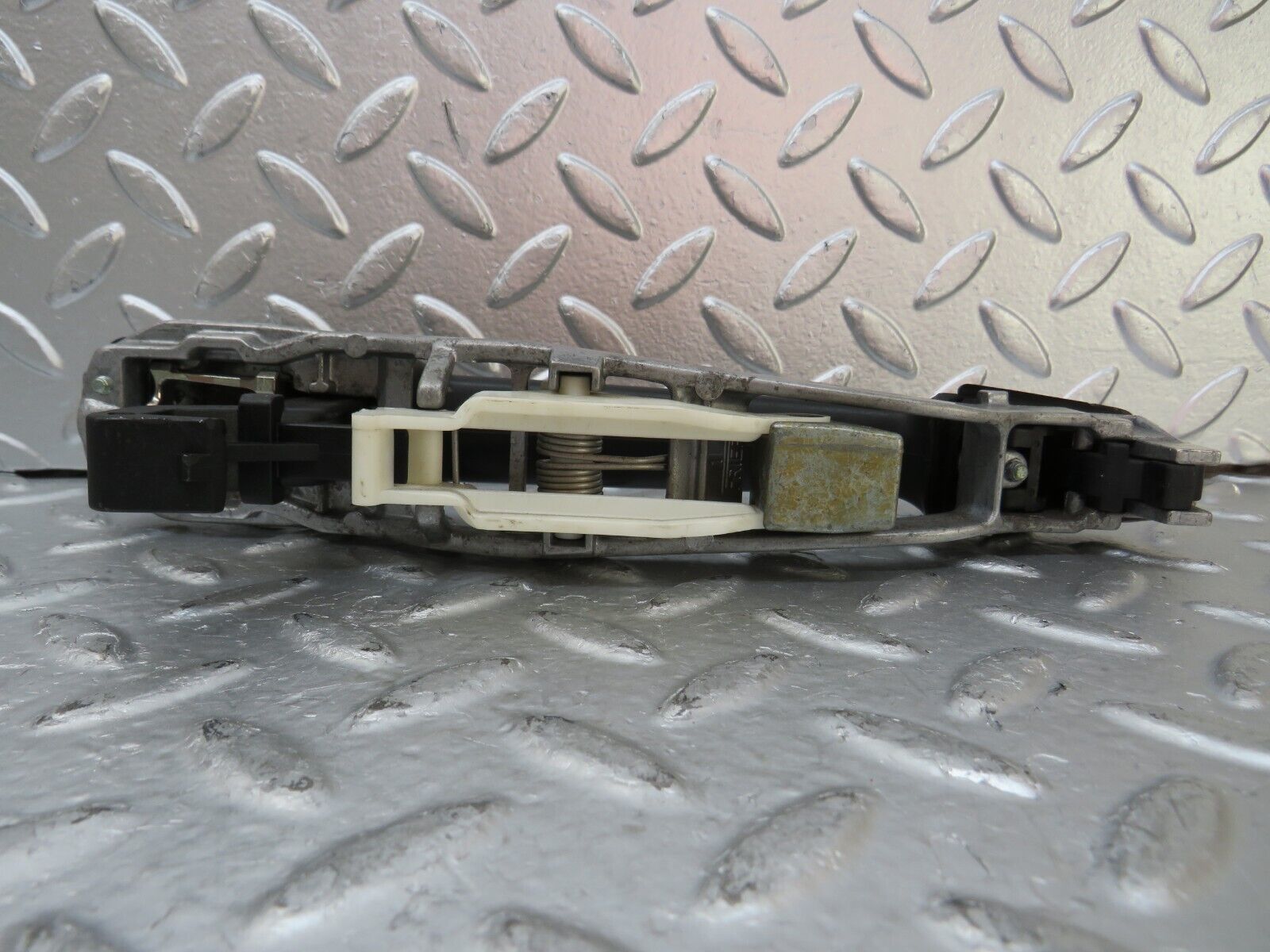 25817 Mercedes-Benz W124 280E Rear Left Exterior Door Handle