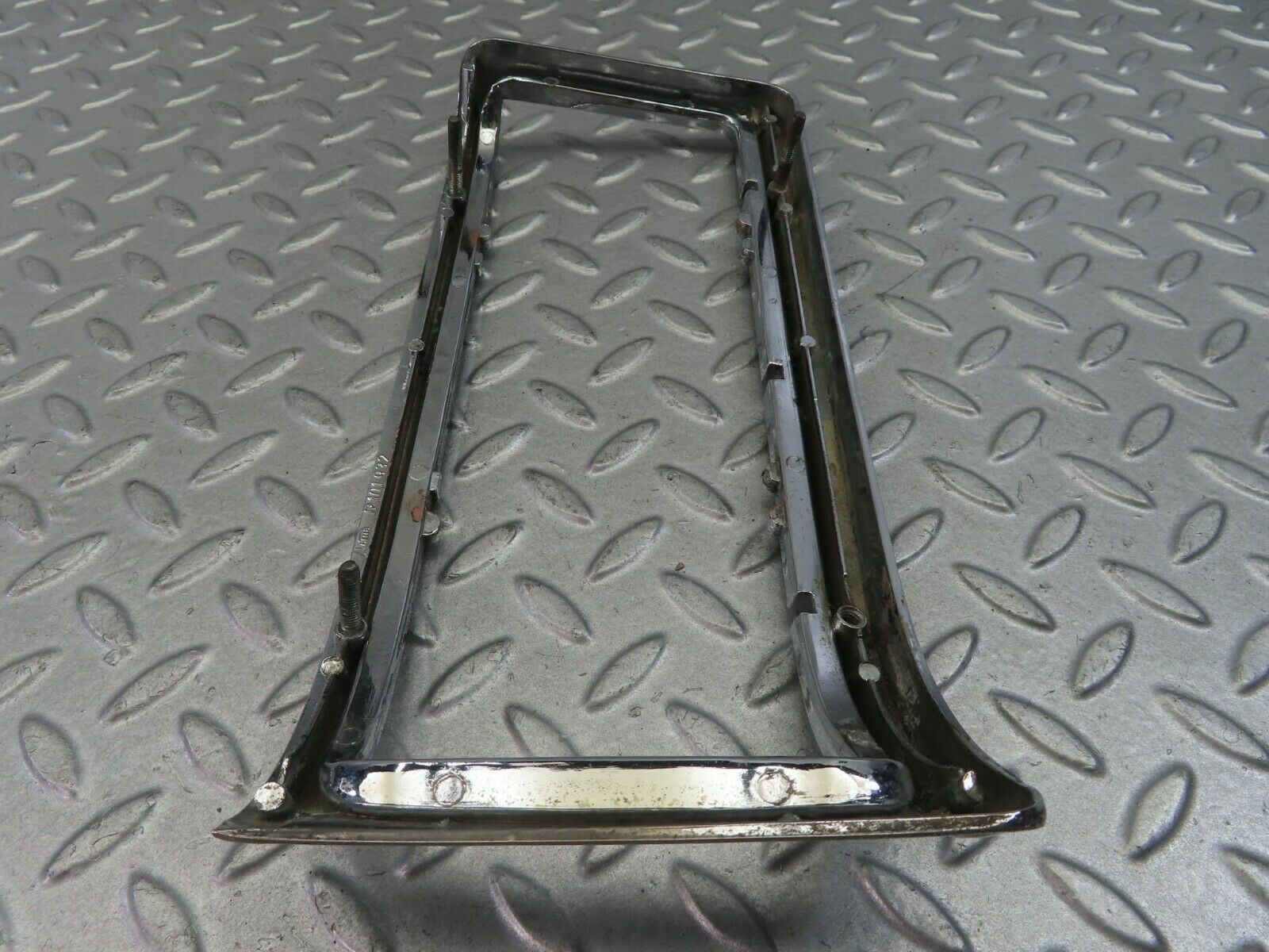 8514 Mercedes-Benz W115 Tail Light Chrome Frame Right