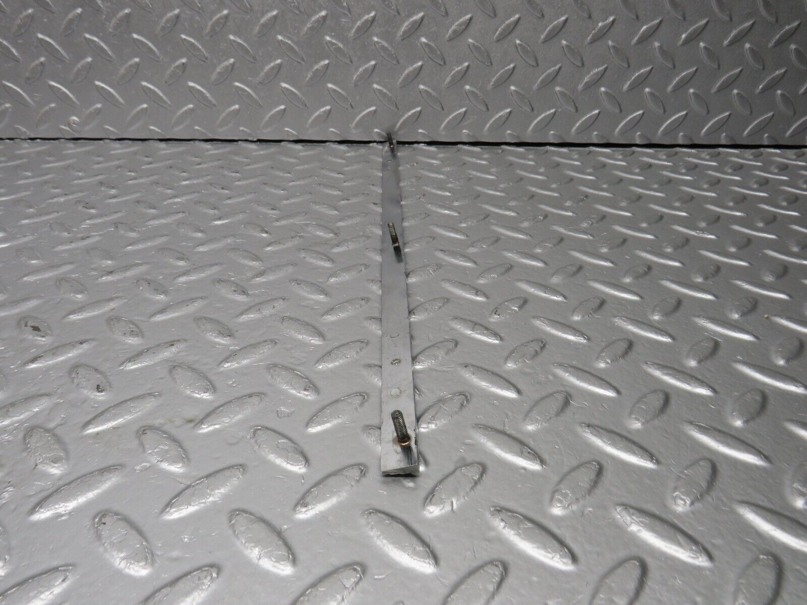 40474 Mercedes-Benz W110 230 Dashboard Chrome Trim