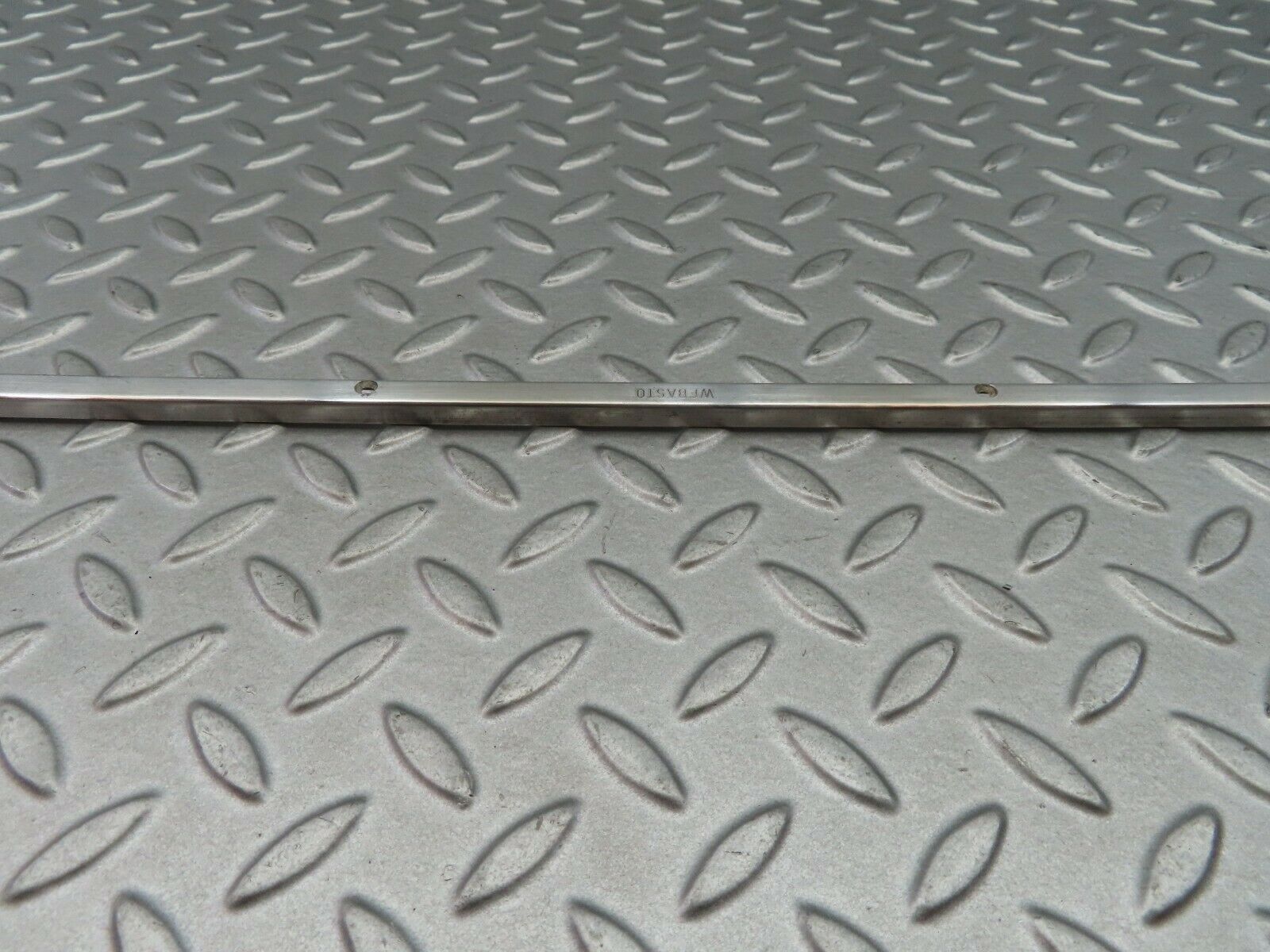 5914 Mercedes-Benz W123 200 Sunroof Trim Webasto