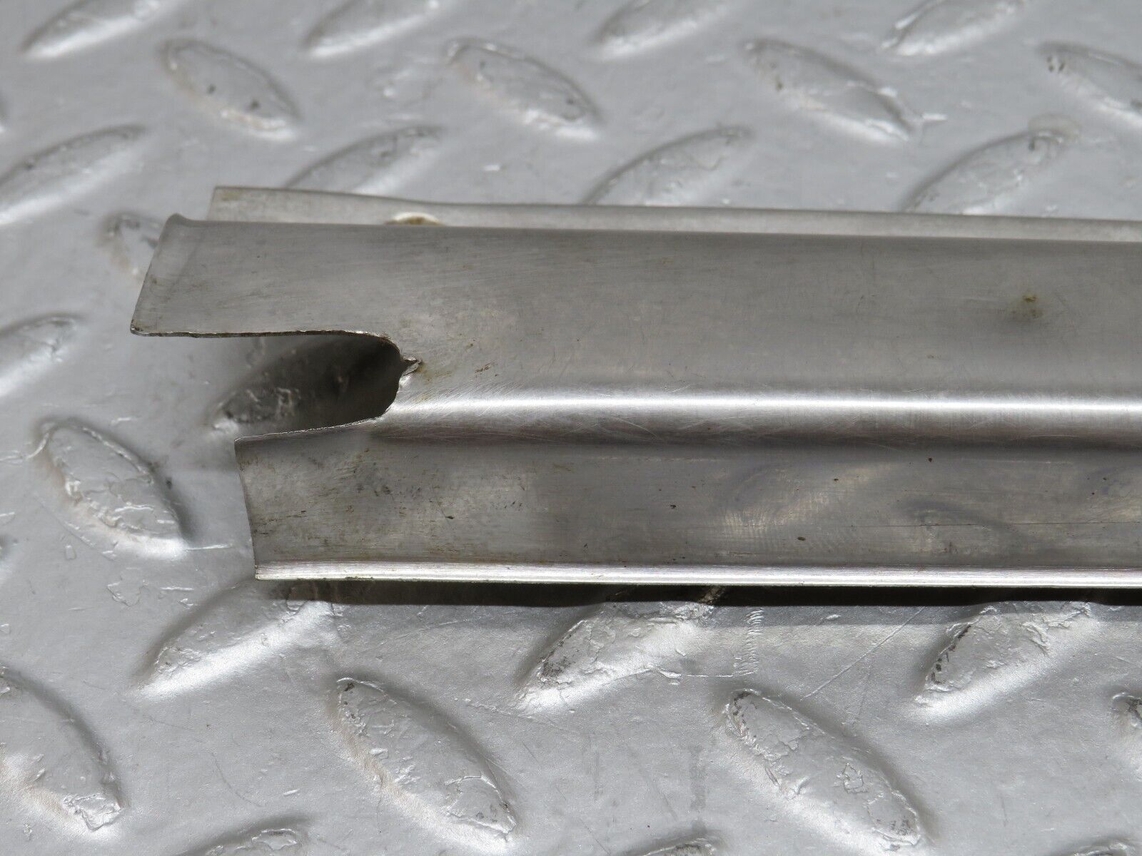 35765 Mercedes-Benz W108 Rear Left Door Sill Chrome