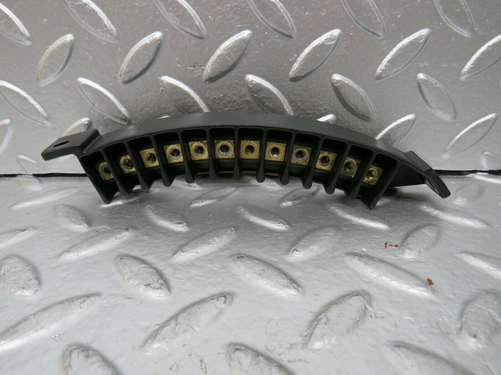 24420 Mercedes-Benz S124 220TE Wagon Cable Connector Terminal Block 2015400669