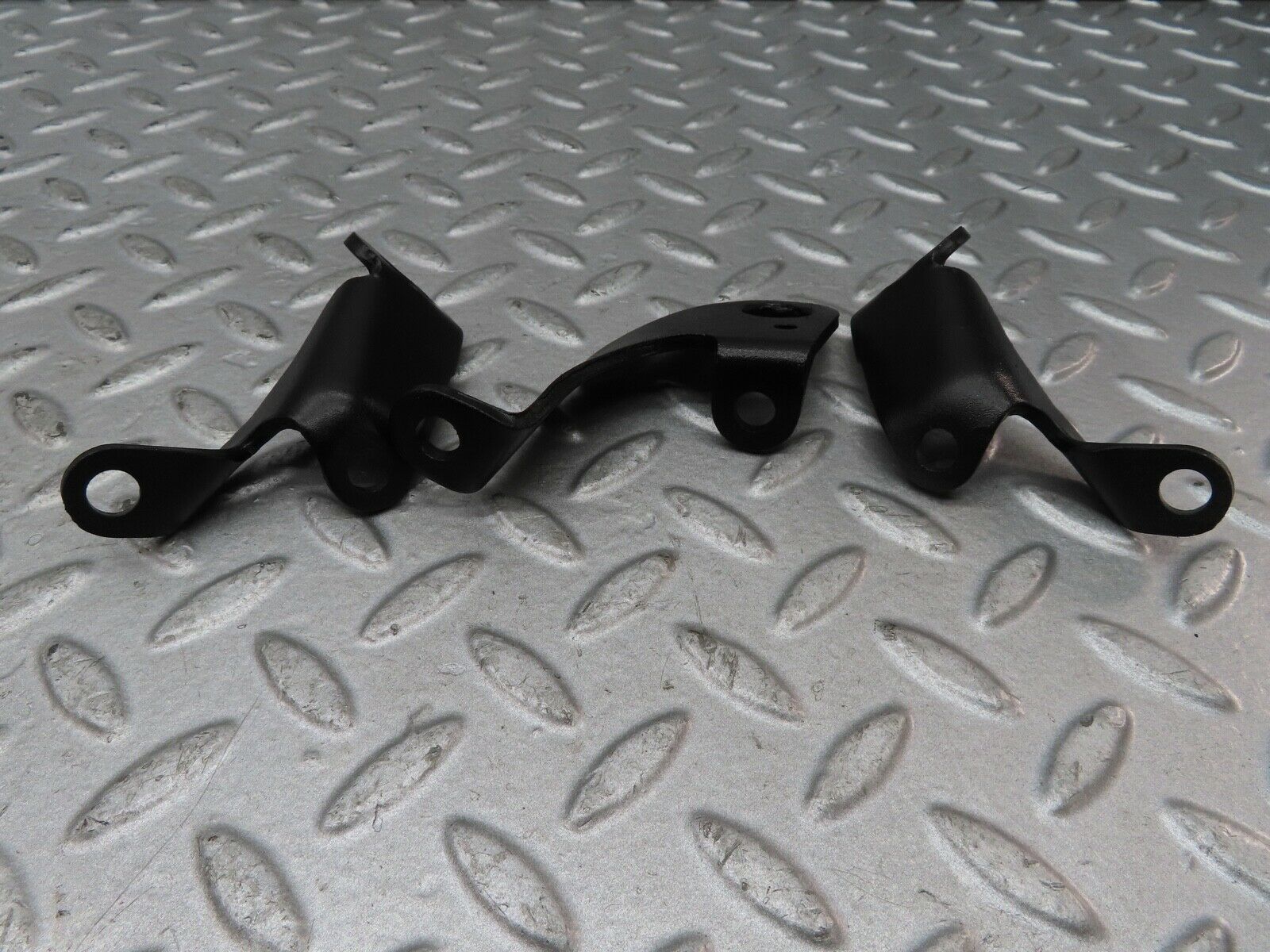 17794 Mercedes-Benz W116 450SEL Engine Lifting Eyes Hooks