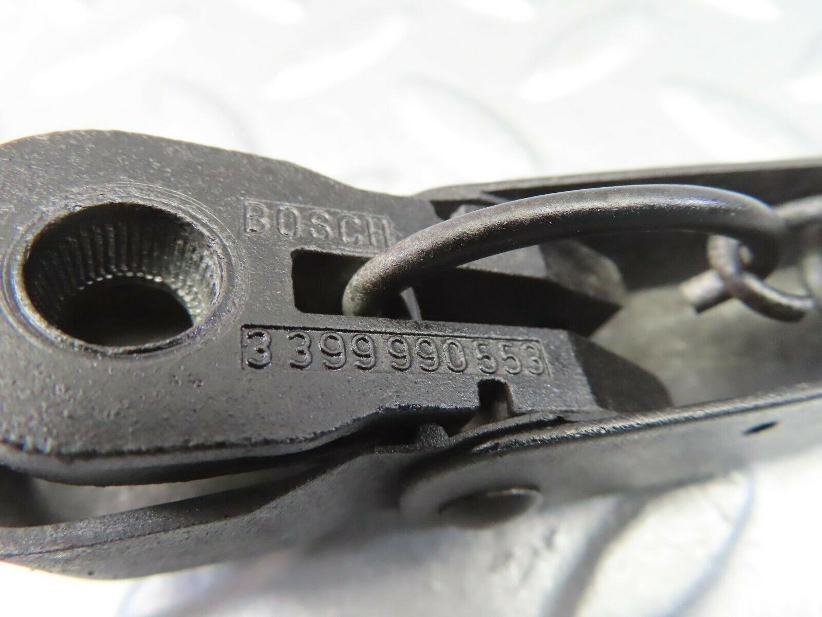 10001 Mercedes-Benz C123 230CE Coupe Wiper Arm Bosch Left 3399990553