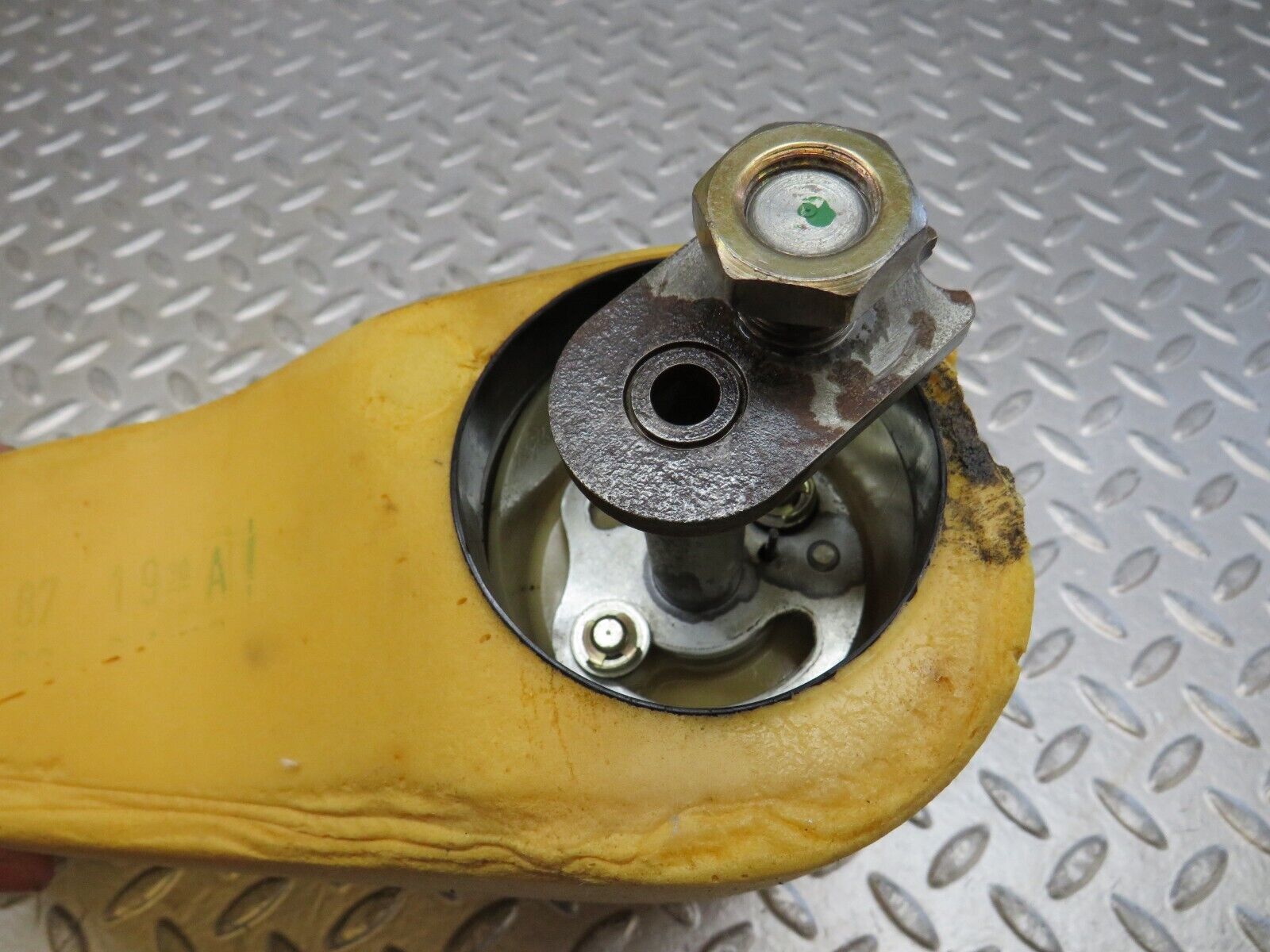 37050 Mercedes-Benz C126 420SEC Coupe Front Seat Armrest