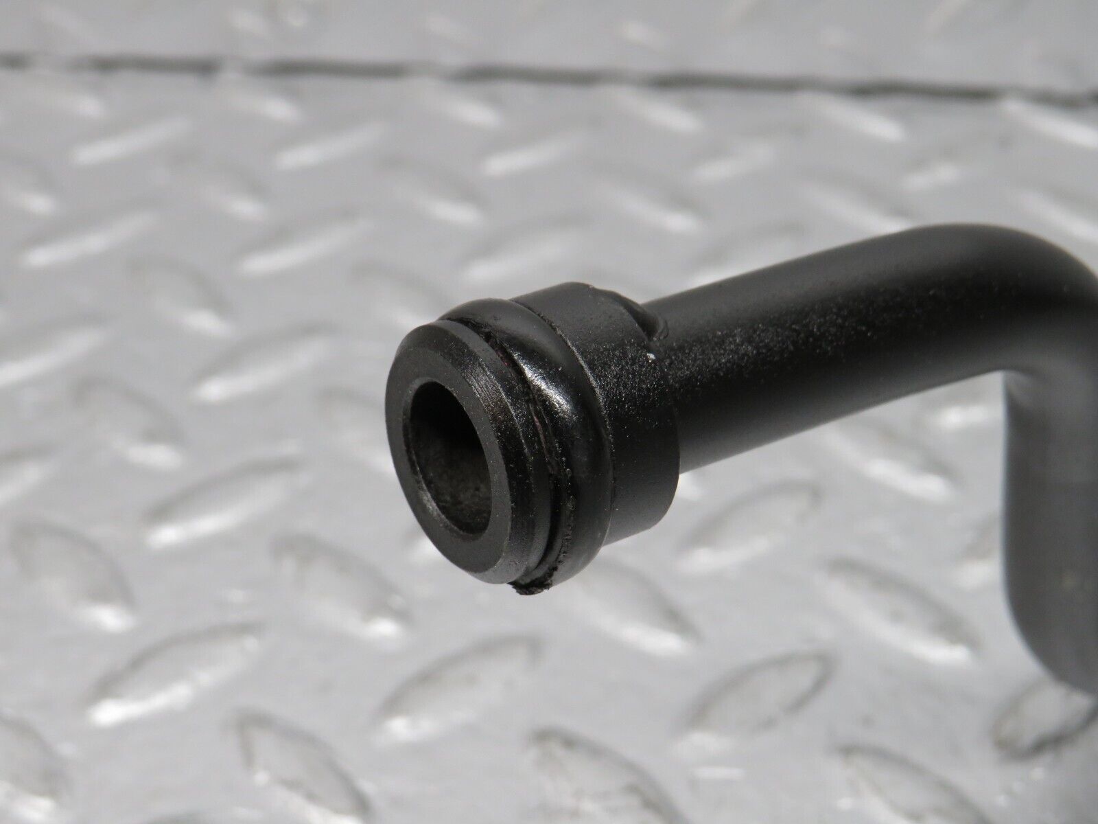 39579 Mercedes-Benz R129 320SL Coupe Coolant Pipe