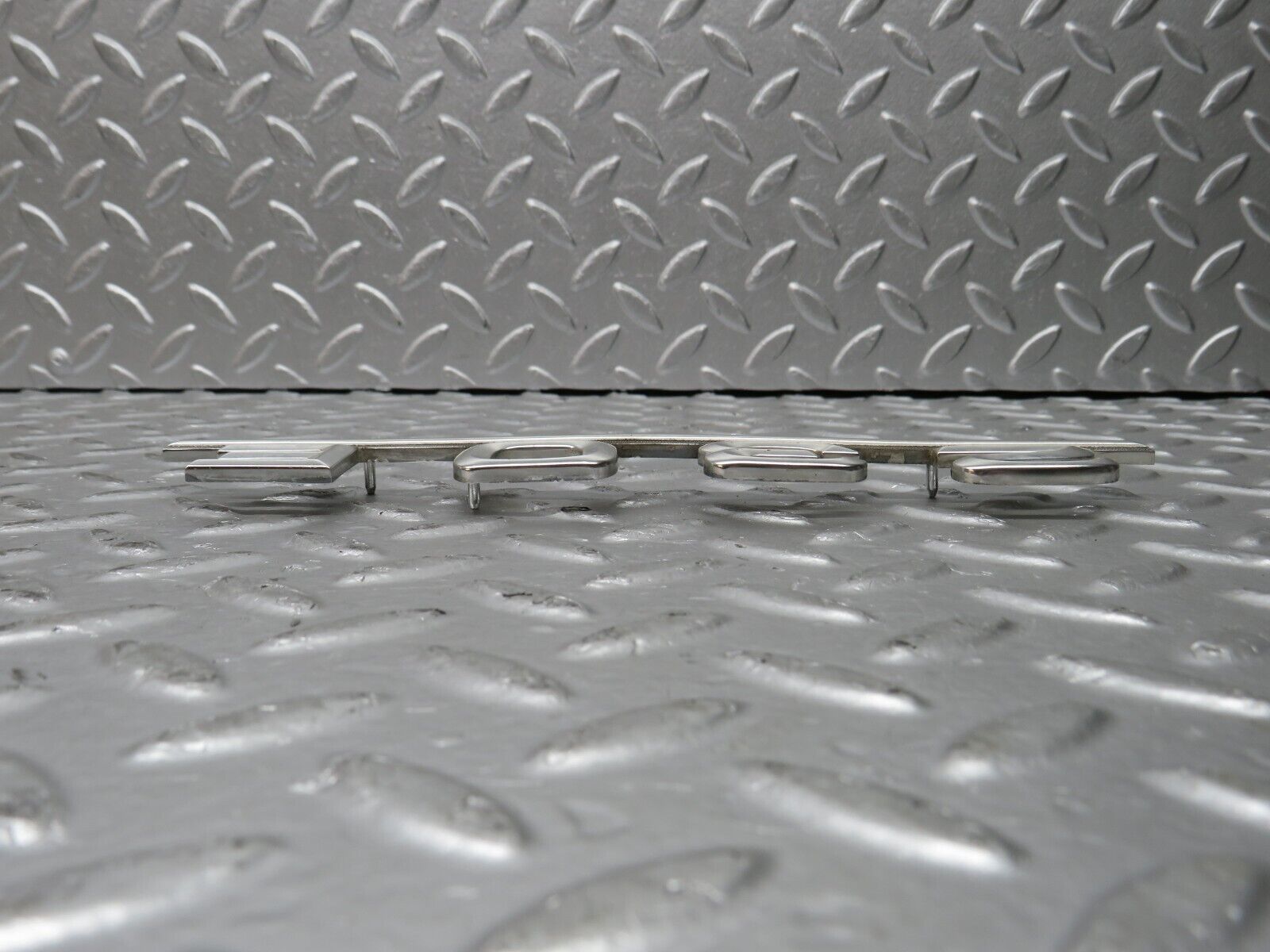 32050 Mercedes-Benz W123 230E Trunk Badge Logo Emblem 1238172015