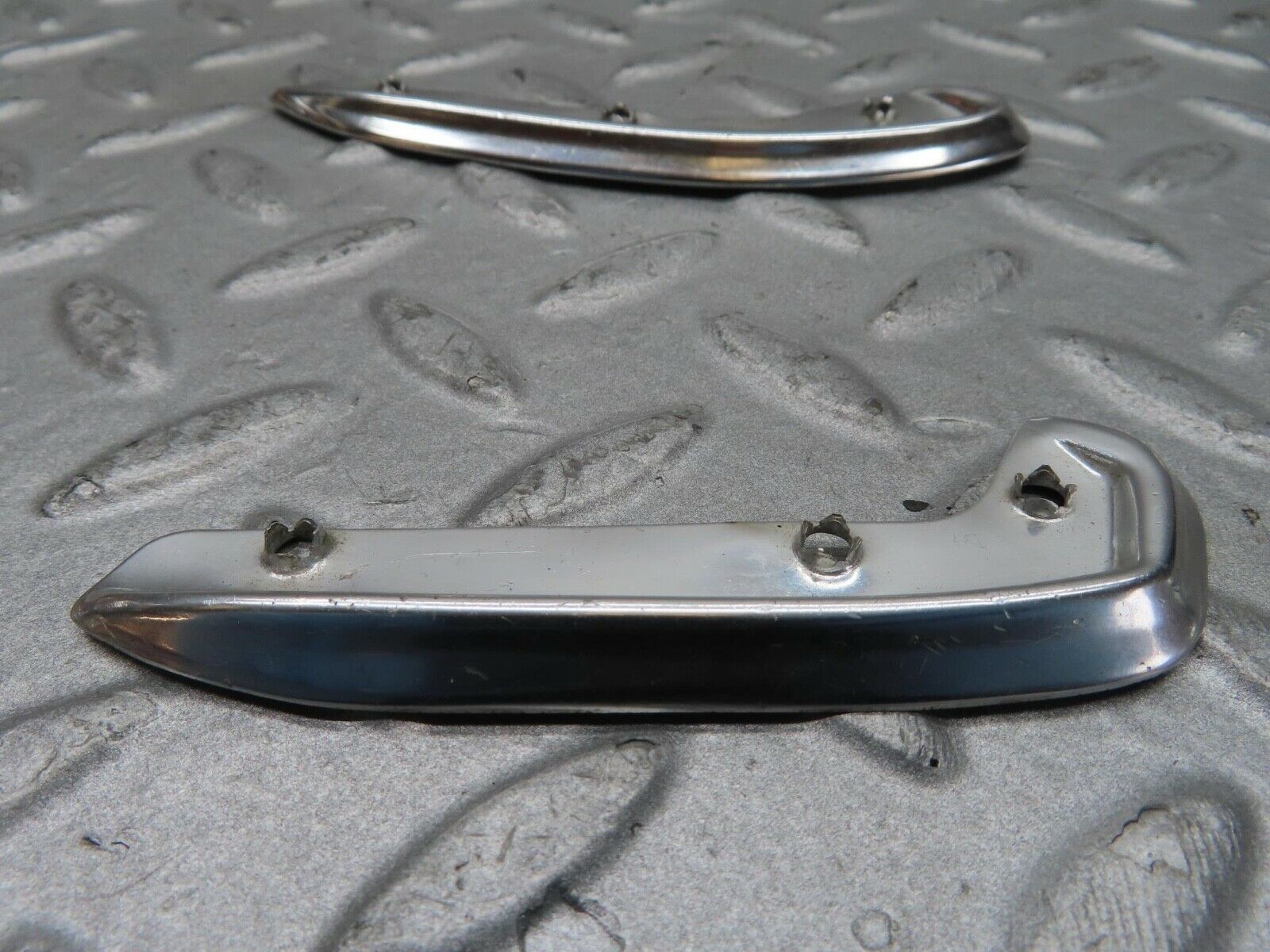 12588 Mercedes-Benz W108 280SE 3.5 Interior Door Handle Trim Left And Right