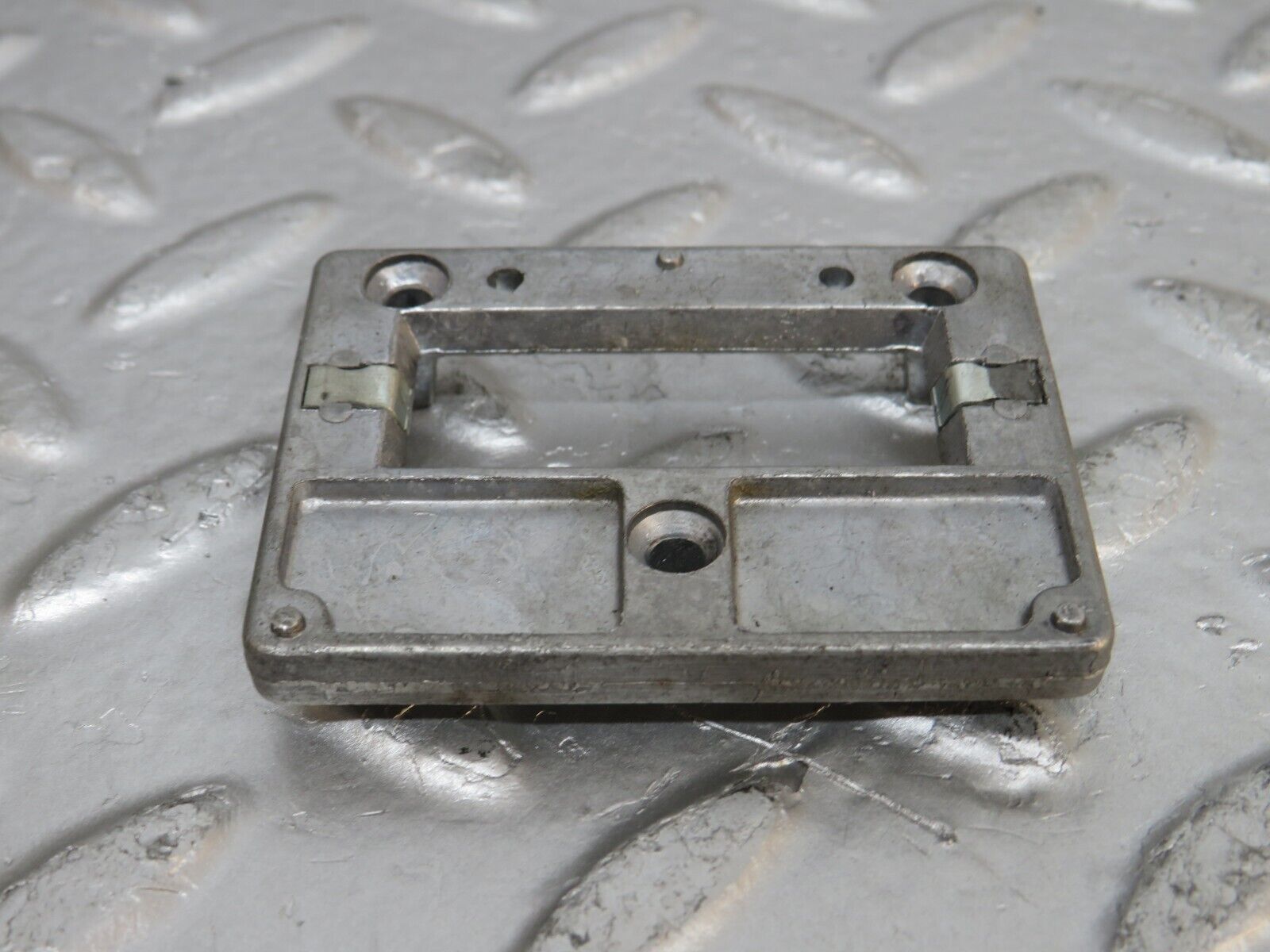 29325 Mercedes-Benz W124 230E Rear View Mirror Bracket