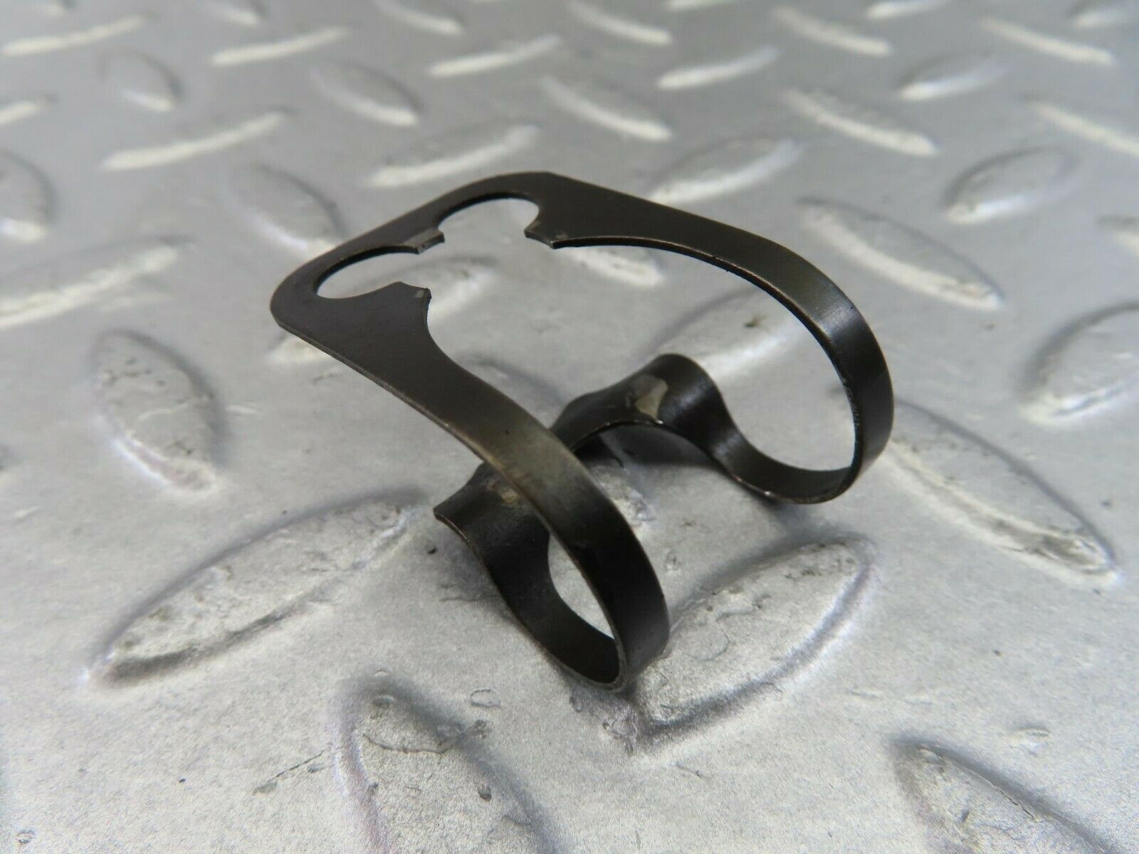 9867 Mercedes-Benz C123 280CE Coupe Valve Rocker Arm With Retaining Spring