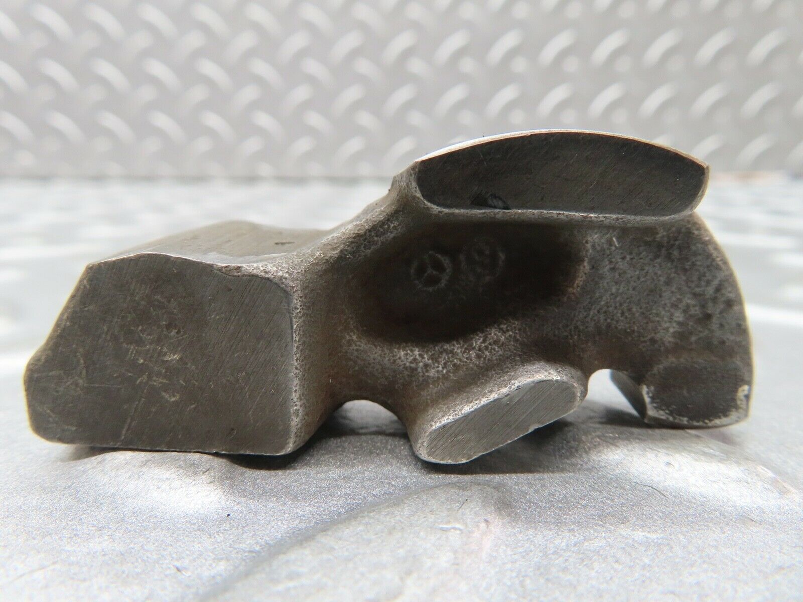 16958 Mercedes-Benz C123 280CE Coupe Valve Rocker Arm With Retaining Spring