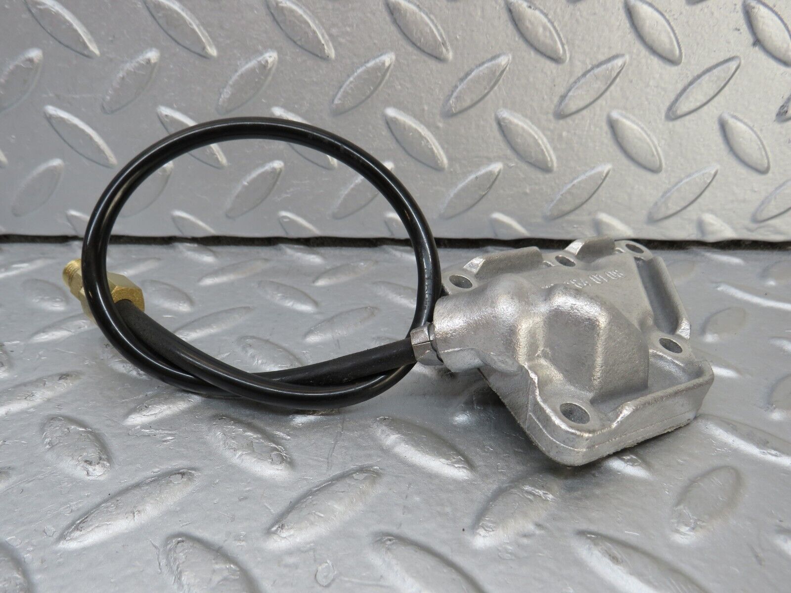 35932 Mercedes-Benz 240D OM616.912 Oil Filter Housing Lid Cover 6151840108