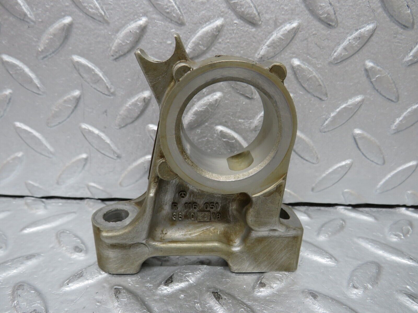 37115 Mercedes-Benz C126 420SEC Coupe Camshaft Tower Bearing 1160513610