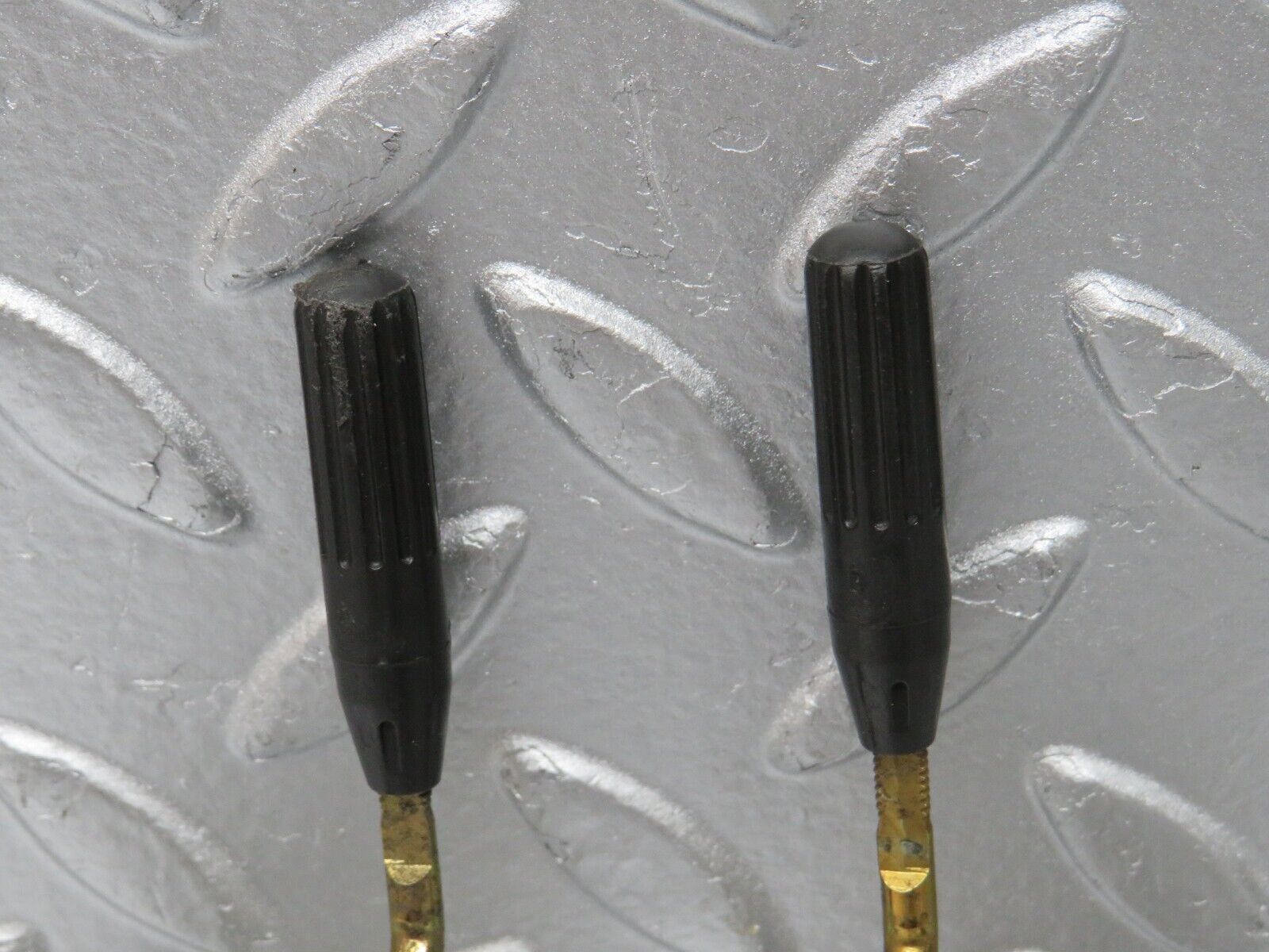 31641 Mercedes-Benz W201 190LE 1.8L Rear Door Lock Knob Pair