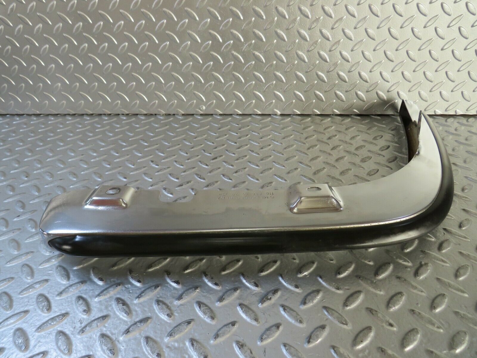 23237 Mercedes-Benz W116 350SE Front Right Upper Bumper Corner 1168800270