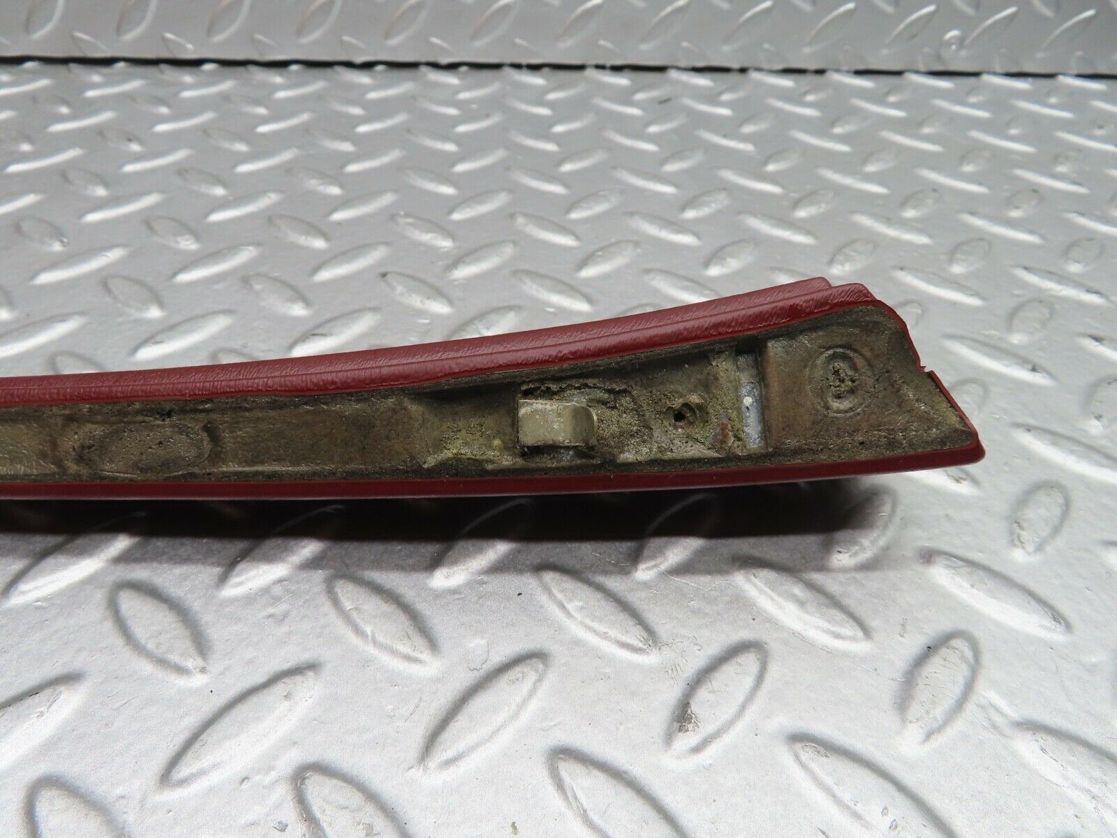21422 Mercedes-Benz W126 300SE Front Left Door Interior Trim Burgundy Red