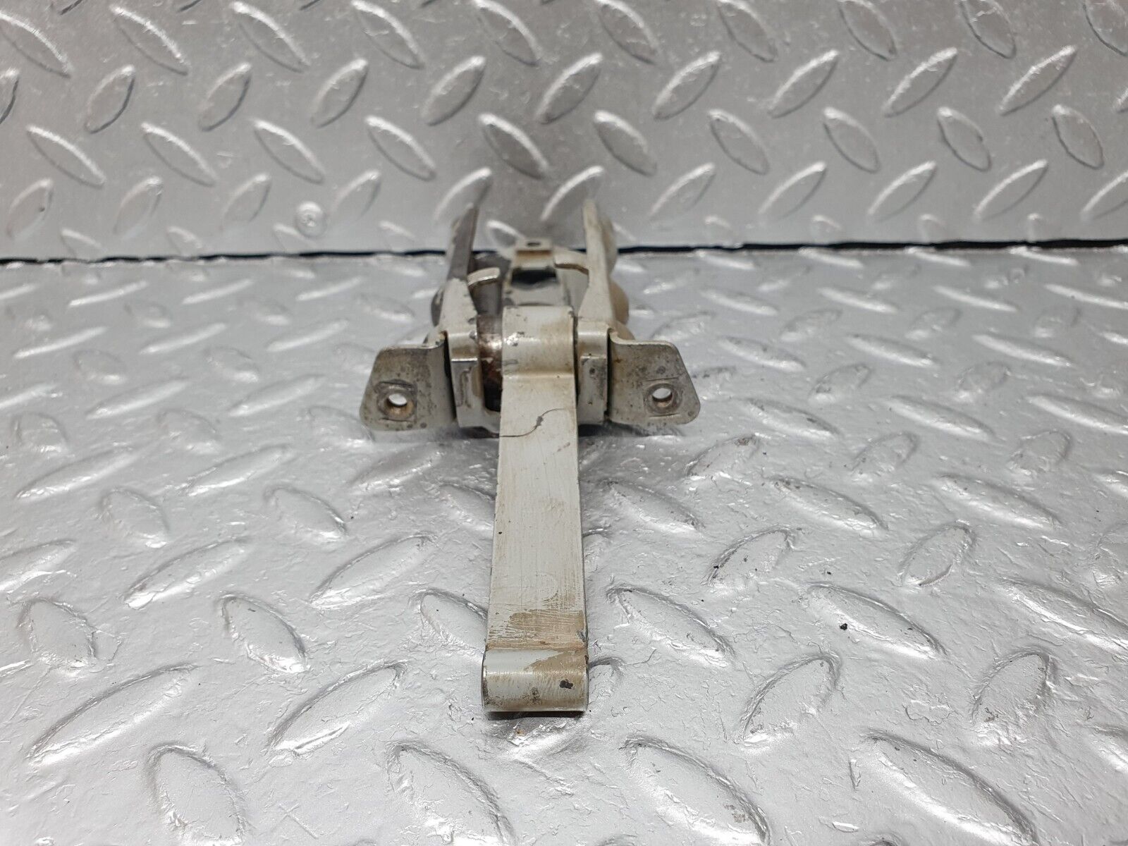 41539 Mercedes-Benz W124 200E Door Safety Check Strap