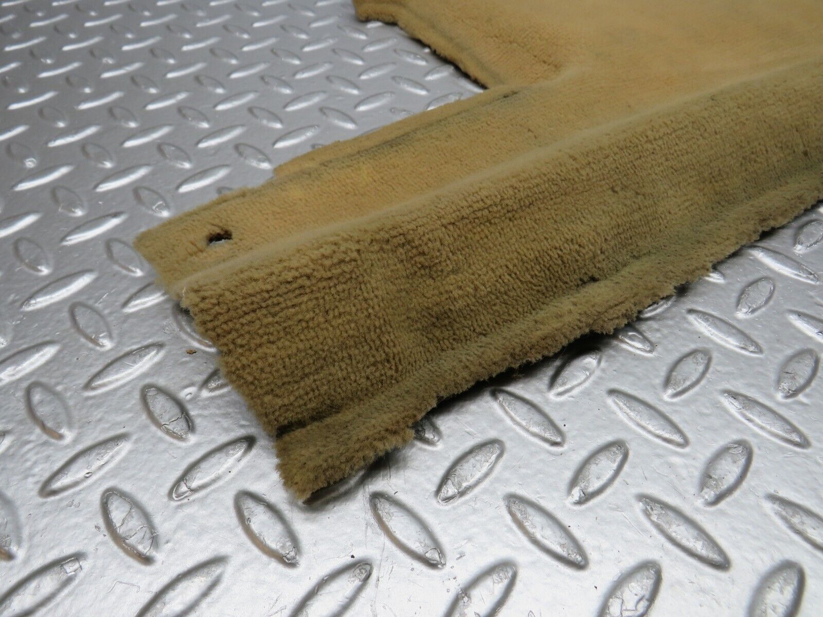 34381 Mercedes-Benz C126 380SEC Coupe Trunk Boot Carpet