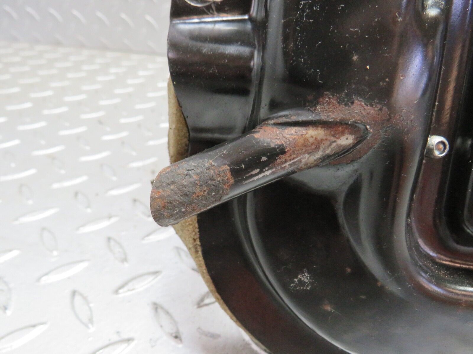 32578 Mercedes-Benz S124 300TE Wagon Power Sunroof Frame 2017800144