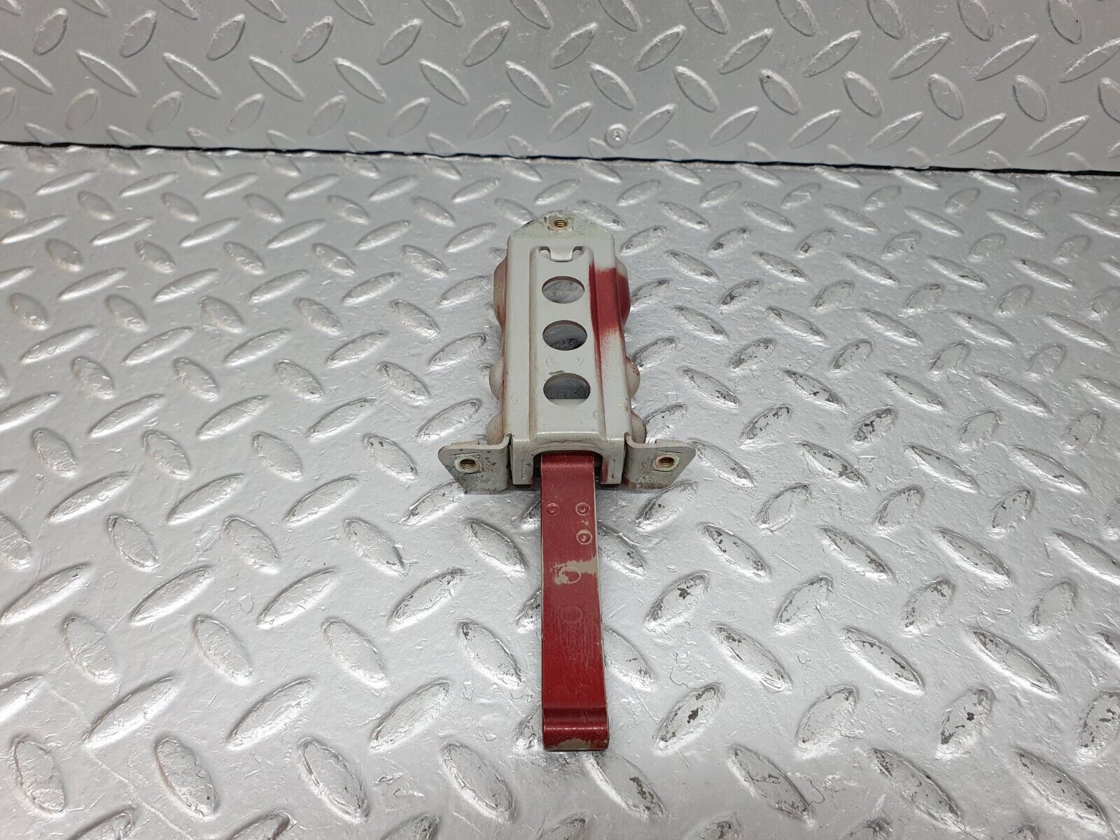 41078 Mercedes-Benz W126 300SE Door Safety Check Strap Rear