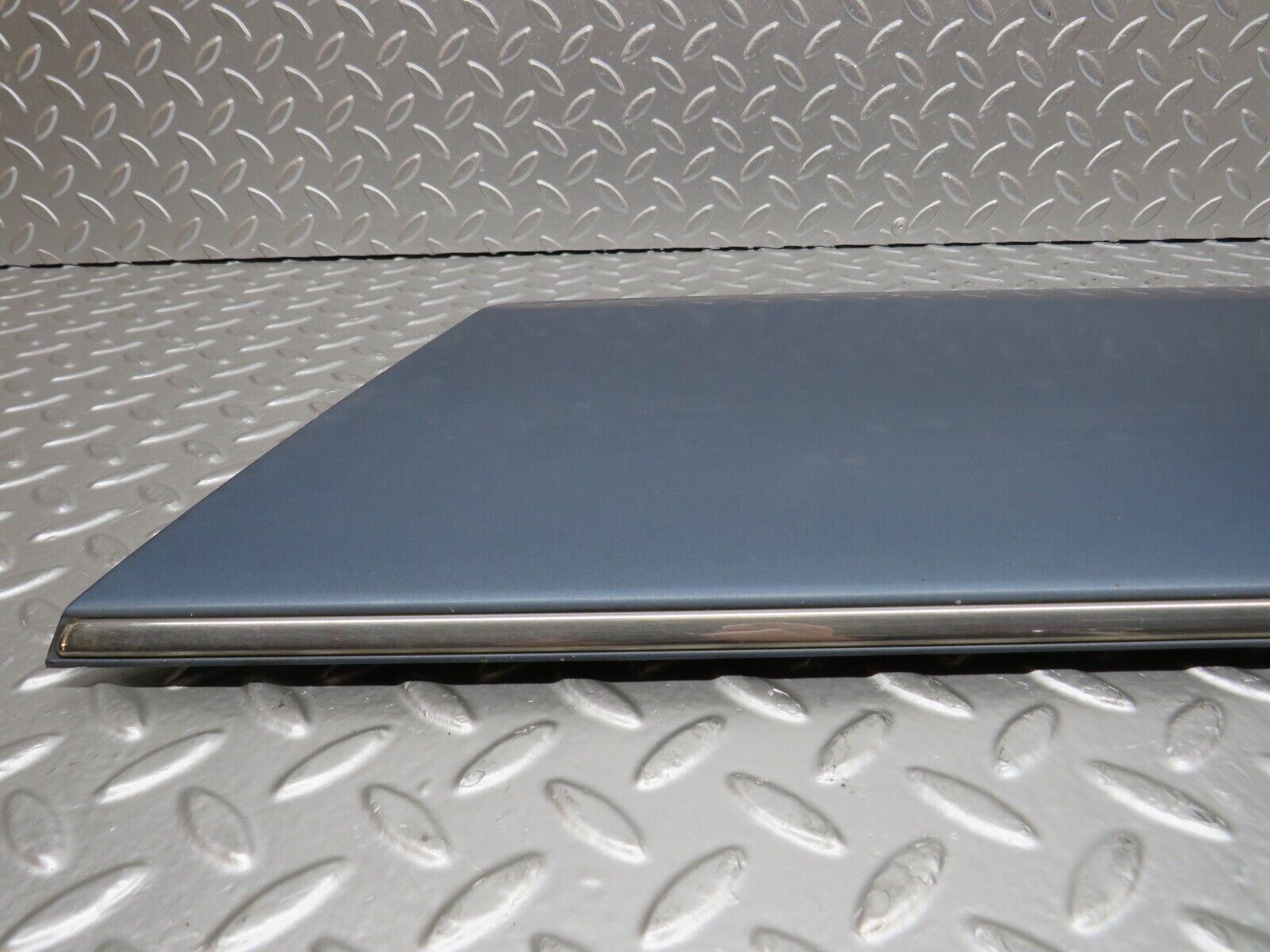 31296 Mercedes-Benz S124 220TE Wagon Rear Left Door Lower Moulding 1246901740