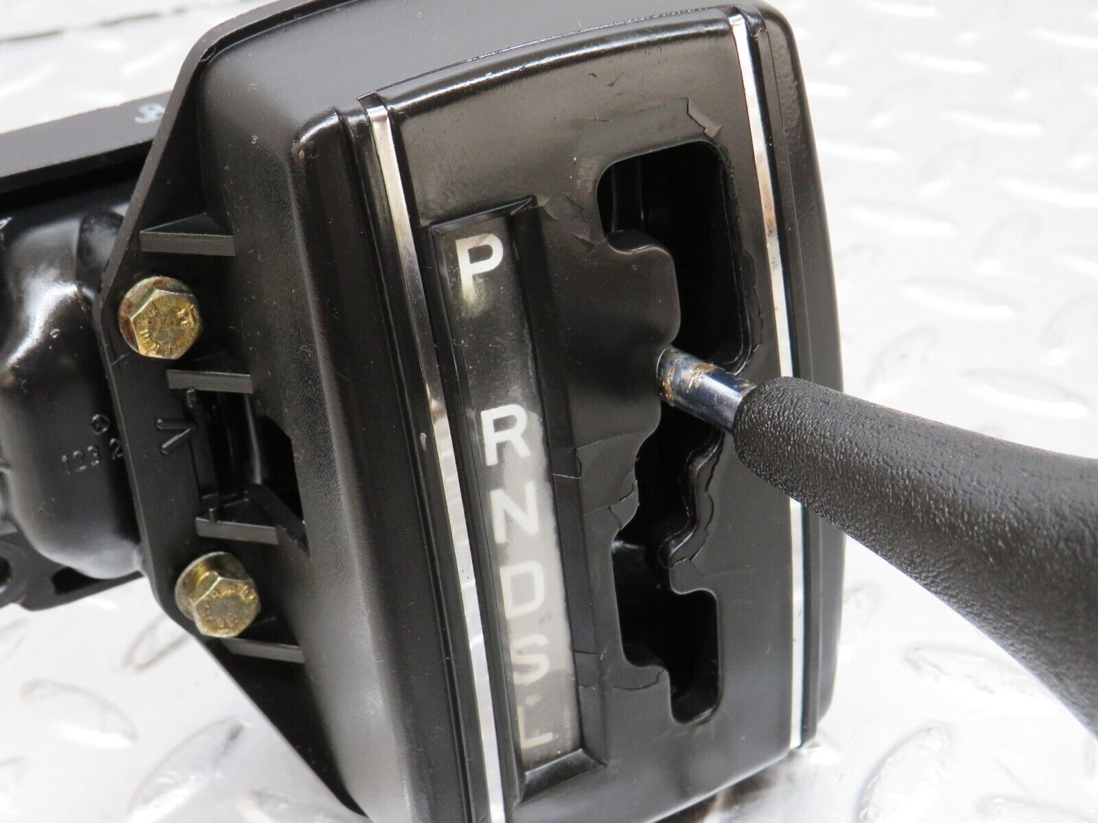 25449 Mercedes-Benz W123 200 Automatic Gear Shift Selector