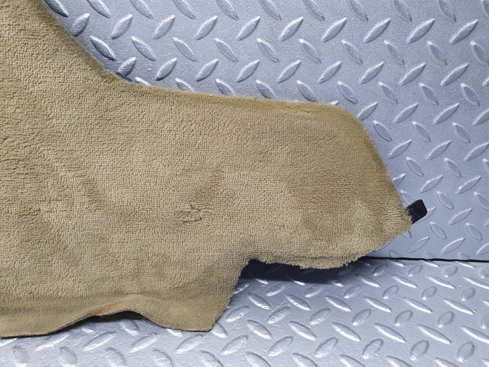 41063 Mercedes-Benz W126 300SE Centre Console Carpet Left Beige 1266831525