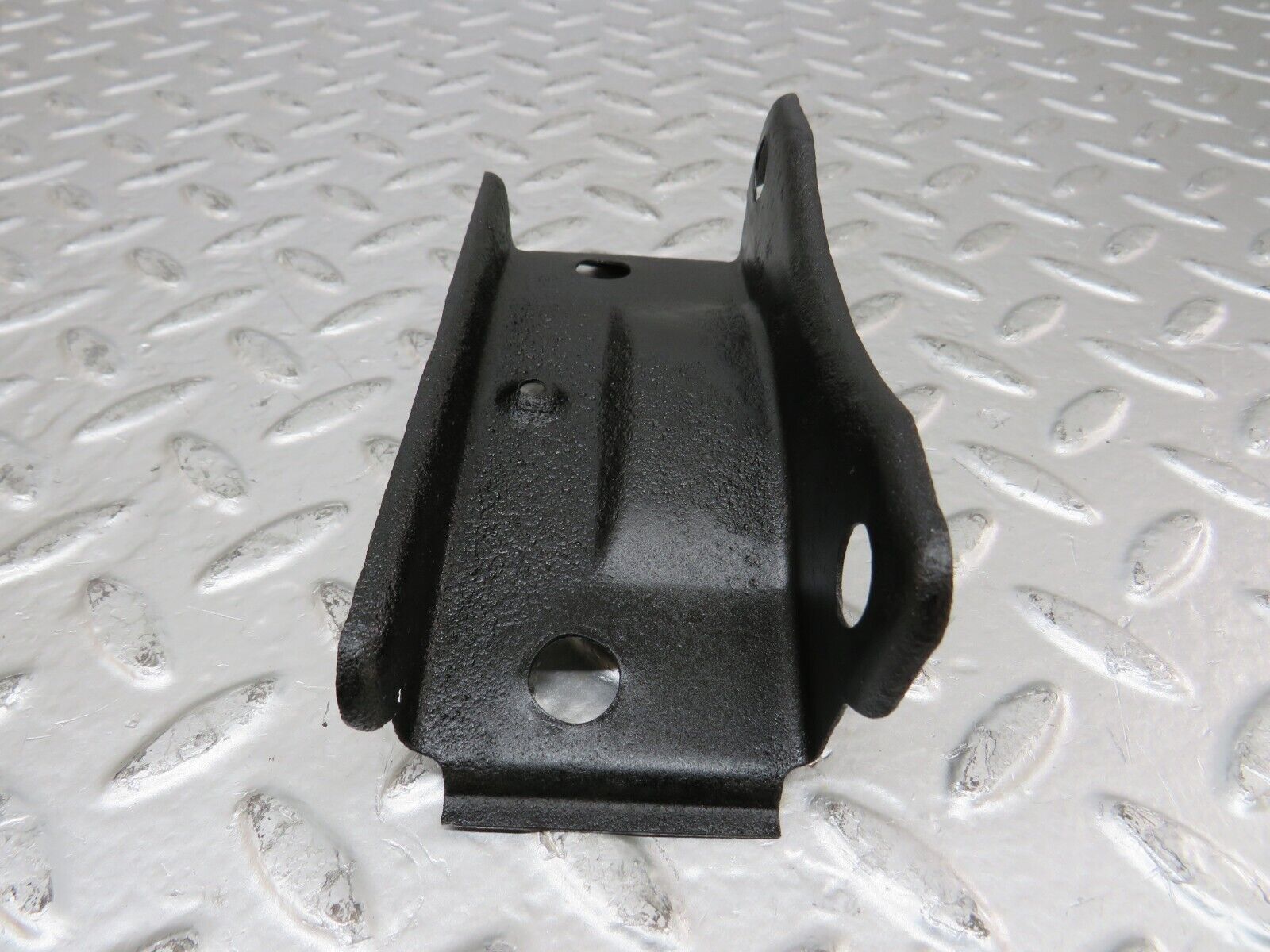25308 Mercedes-Benz W201 190D Gearbox Mount Bracket