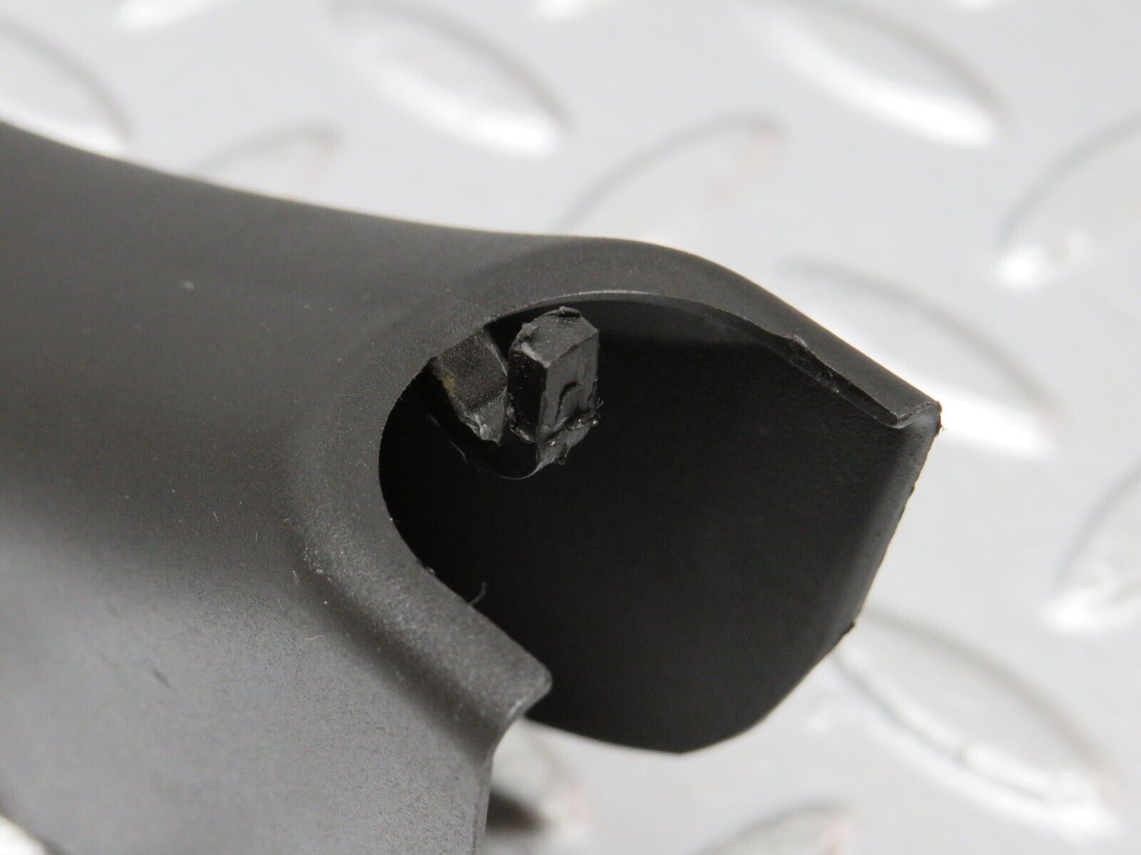 33938 Mercedes-Benz W124 260E Trunk Lid Hinge Cover 1247580129