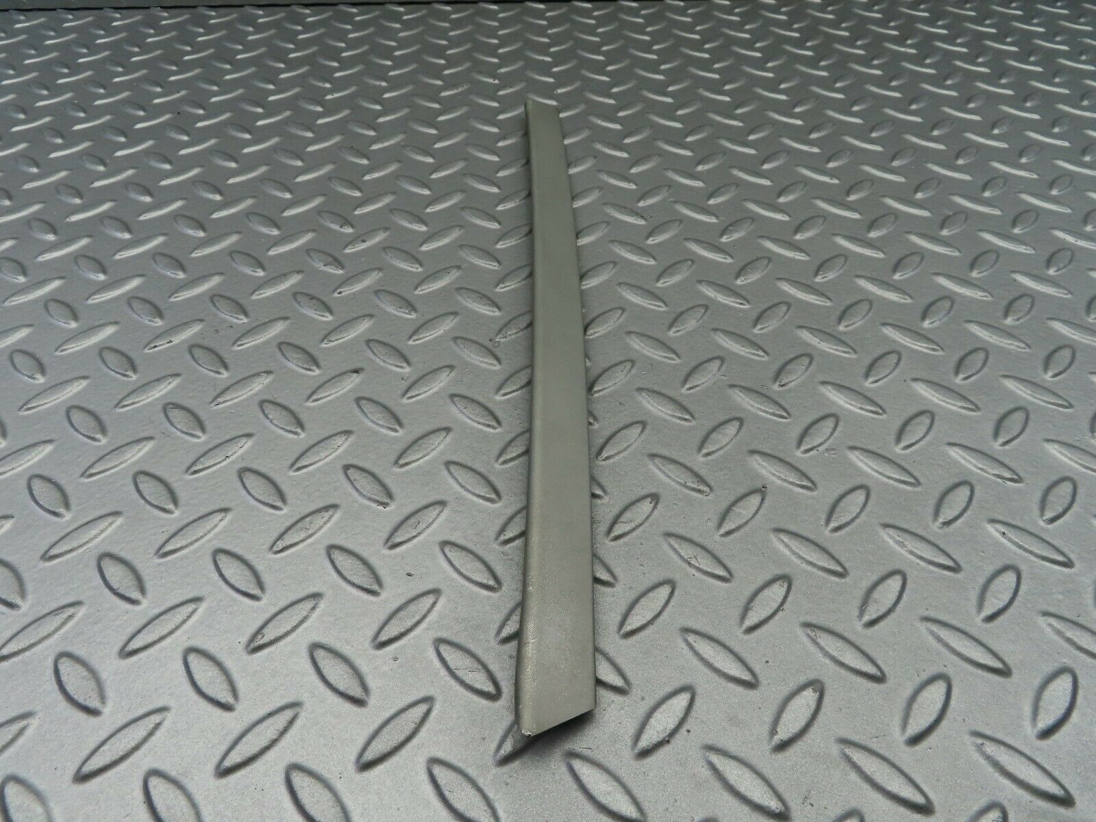 6913 Mercedes-Benz C107 350SLC Coupe Exterior Rear Quarter Window Cover Right