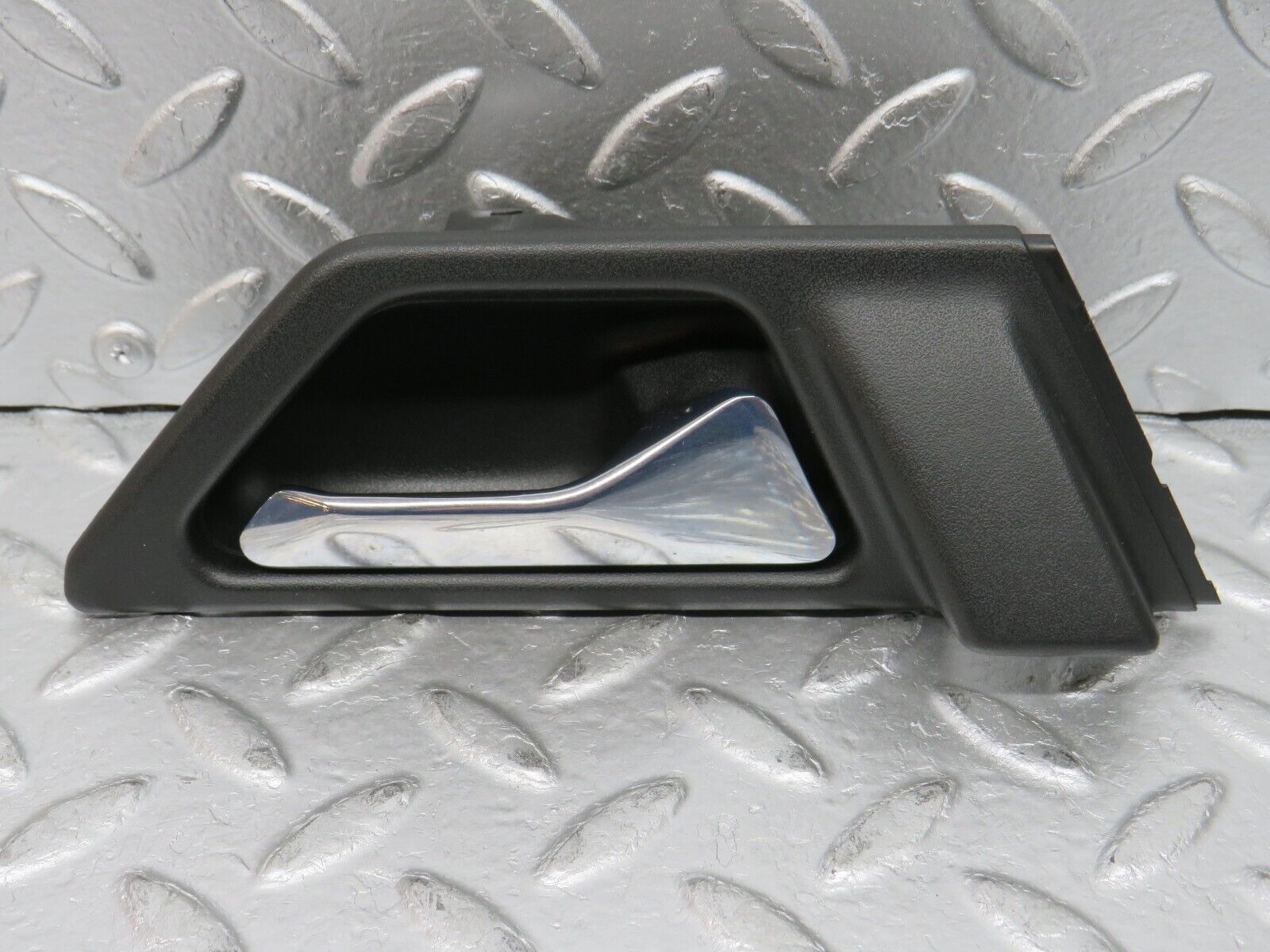 32442 Mercedes-Benz S124 300TE Front Right Interior Door Handle 1247600261