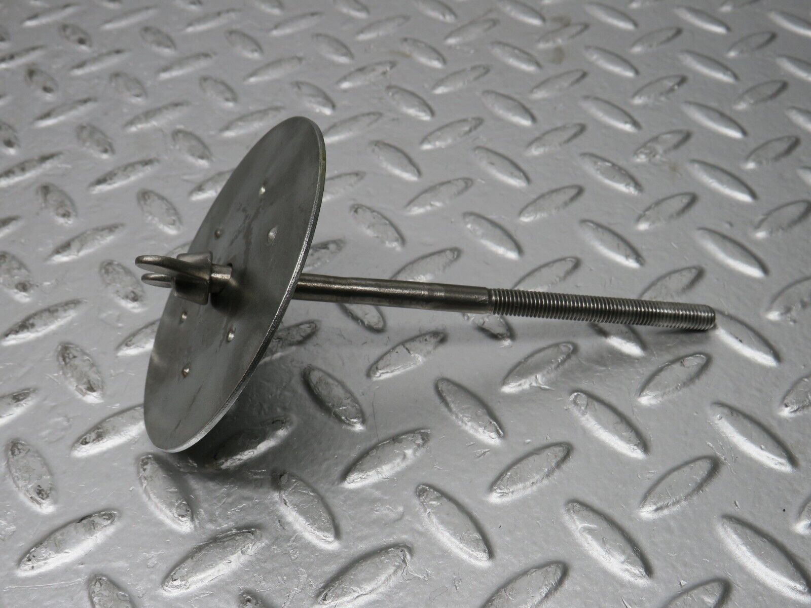 32045 Mercedes-Benz W123 230E Spare Wheel Holder